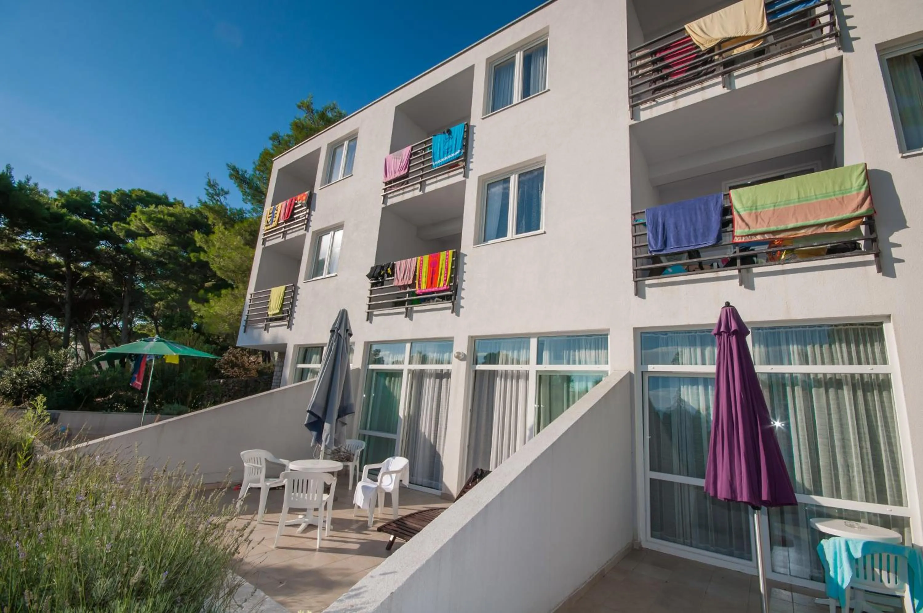 Facade/entrance in Hotel Mirta