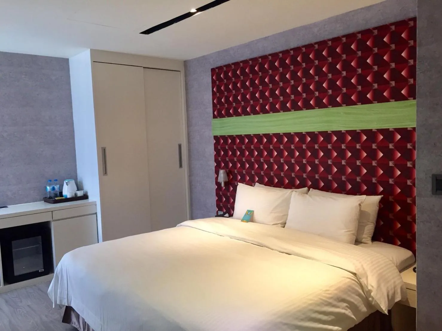 Photo of the whole room, Bed in Fengjia Hotel Bell