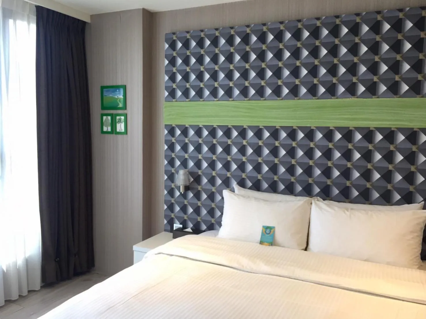 Photo of the whole room, Bed in Fengjia Hotel Bell