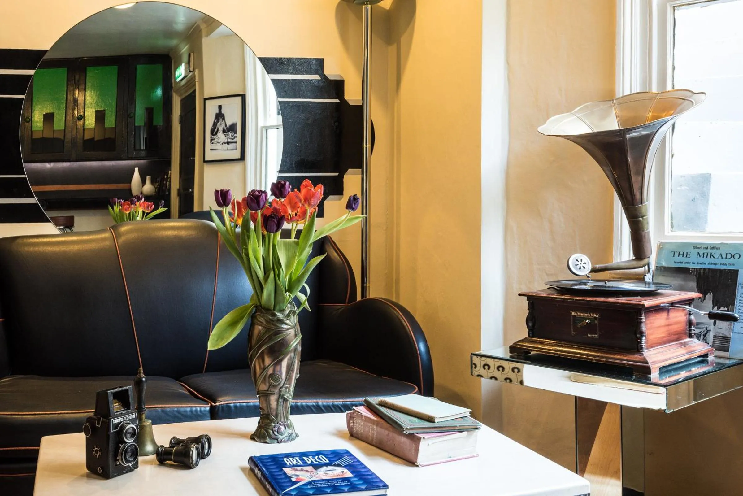 Decorative detail in Paskins Town House