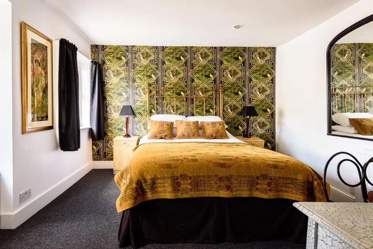 Bed in Paskins Town House