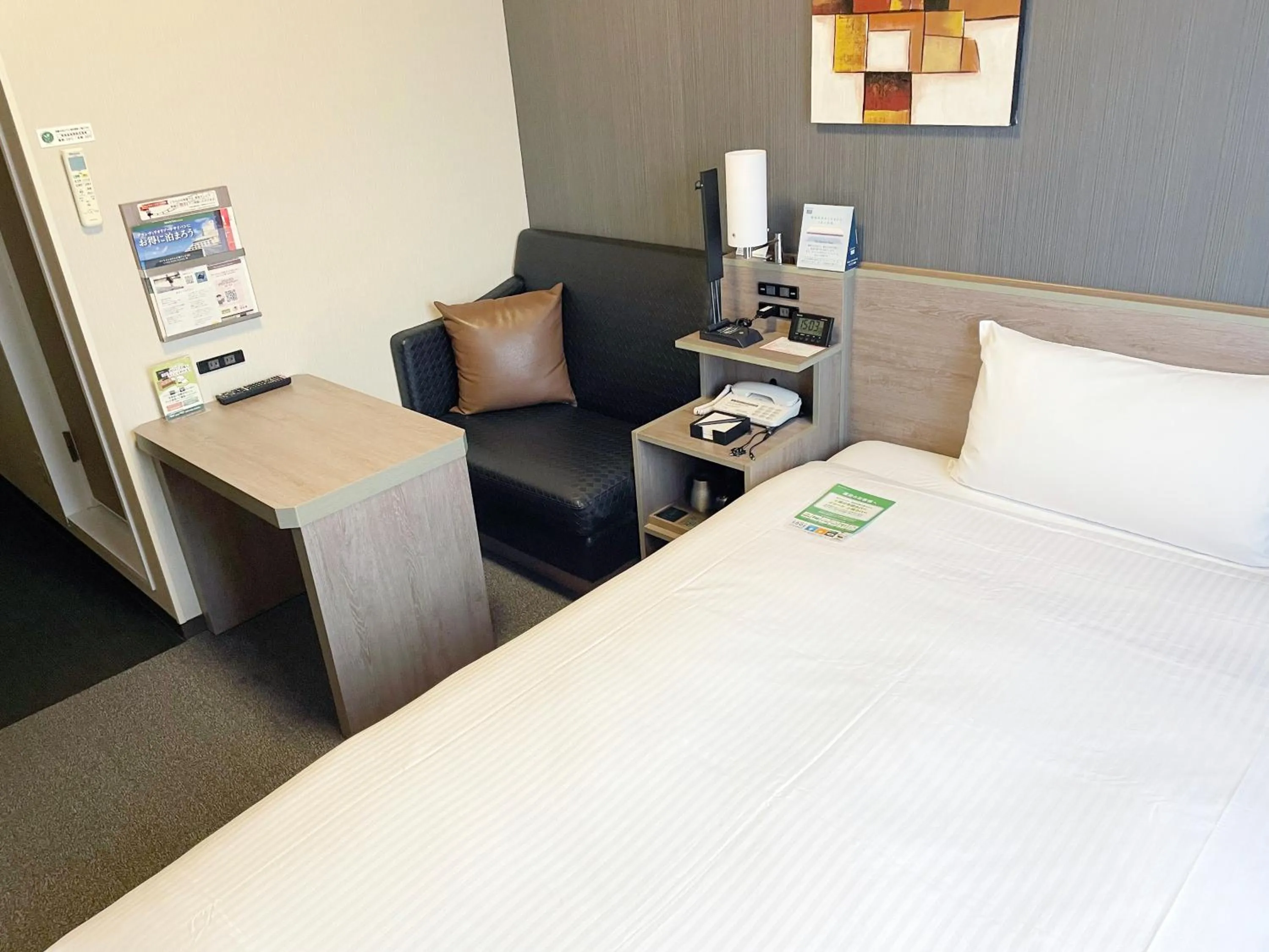 Photo of the whole room, Bed in Hotel Route-Inn Takefu Inter