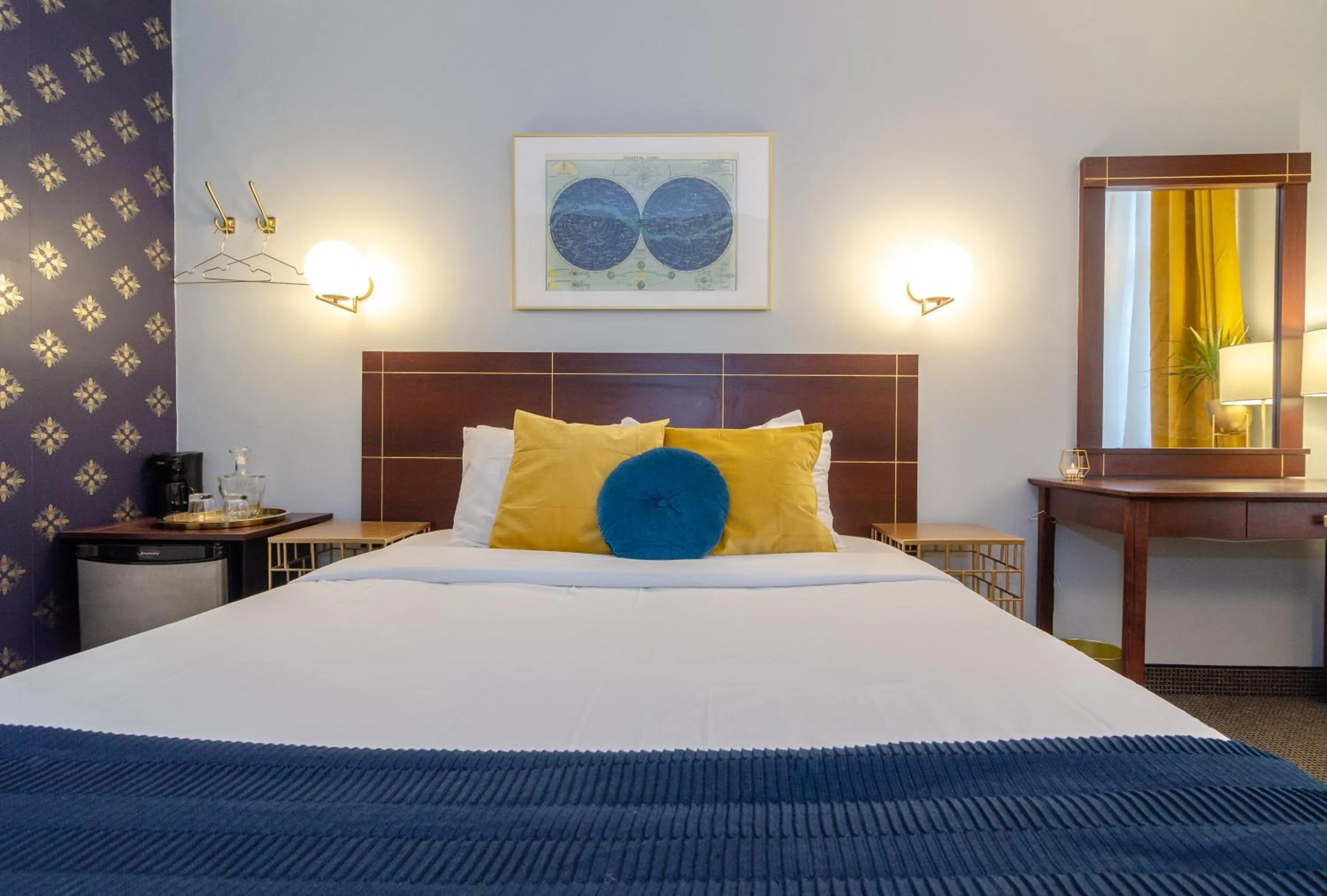 Bed in Maison Cartier Montreal