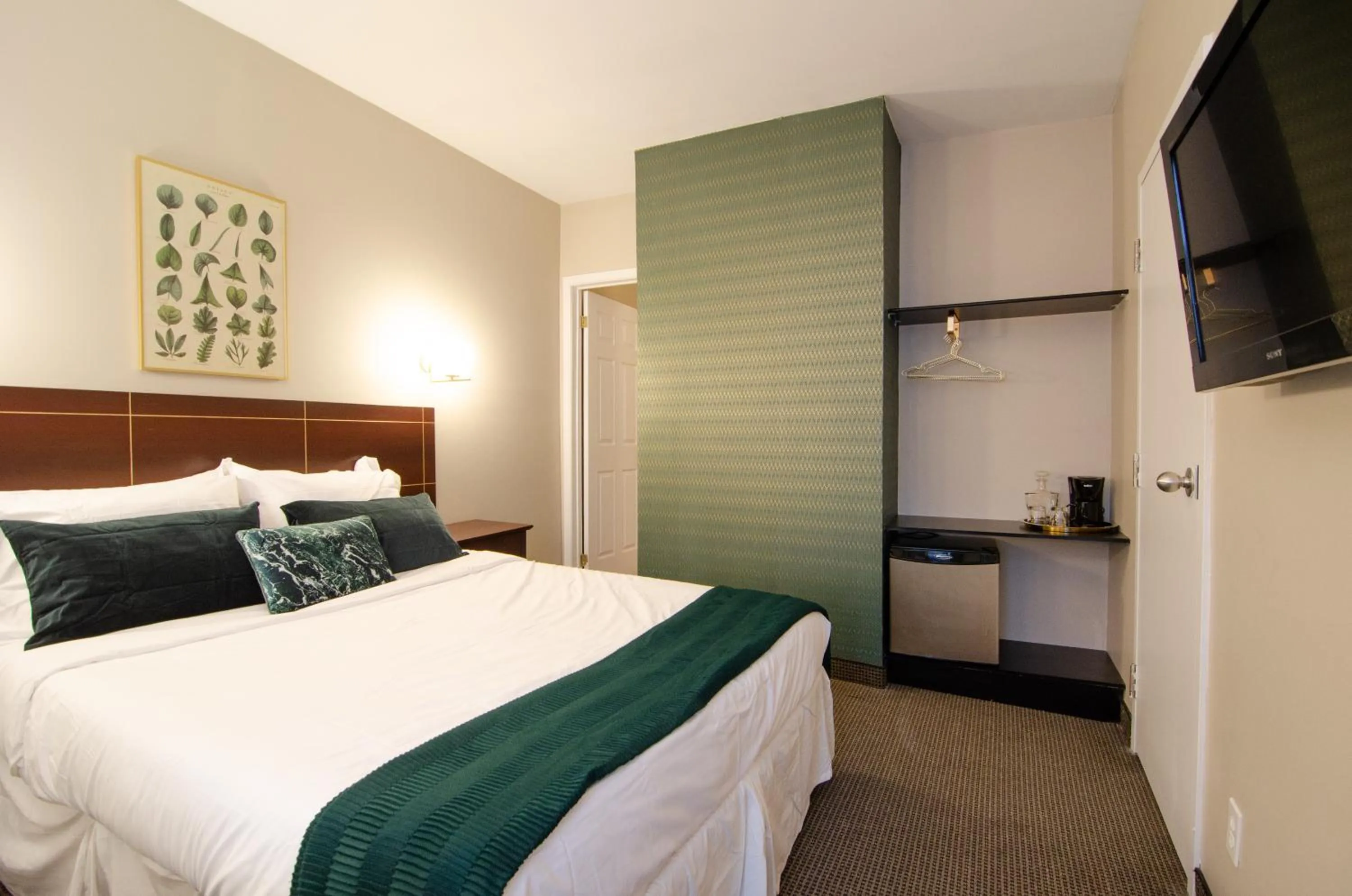 Bed in Maison Cartier Montreal