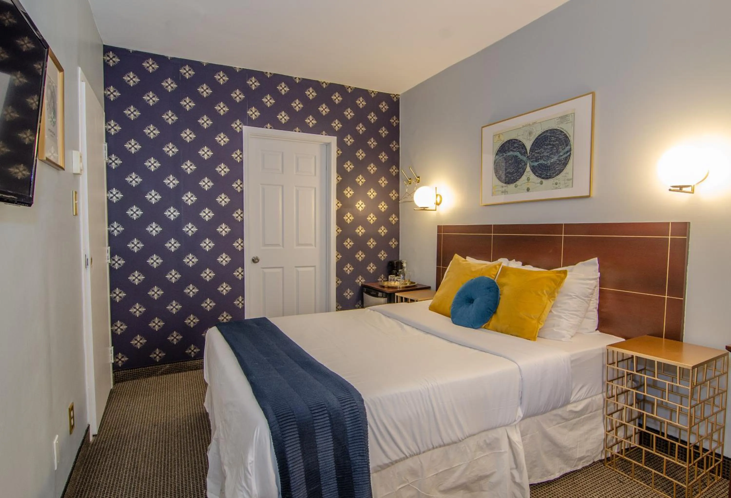 Bedroom in Maison Cartier Montreal