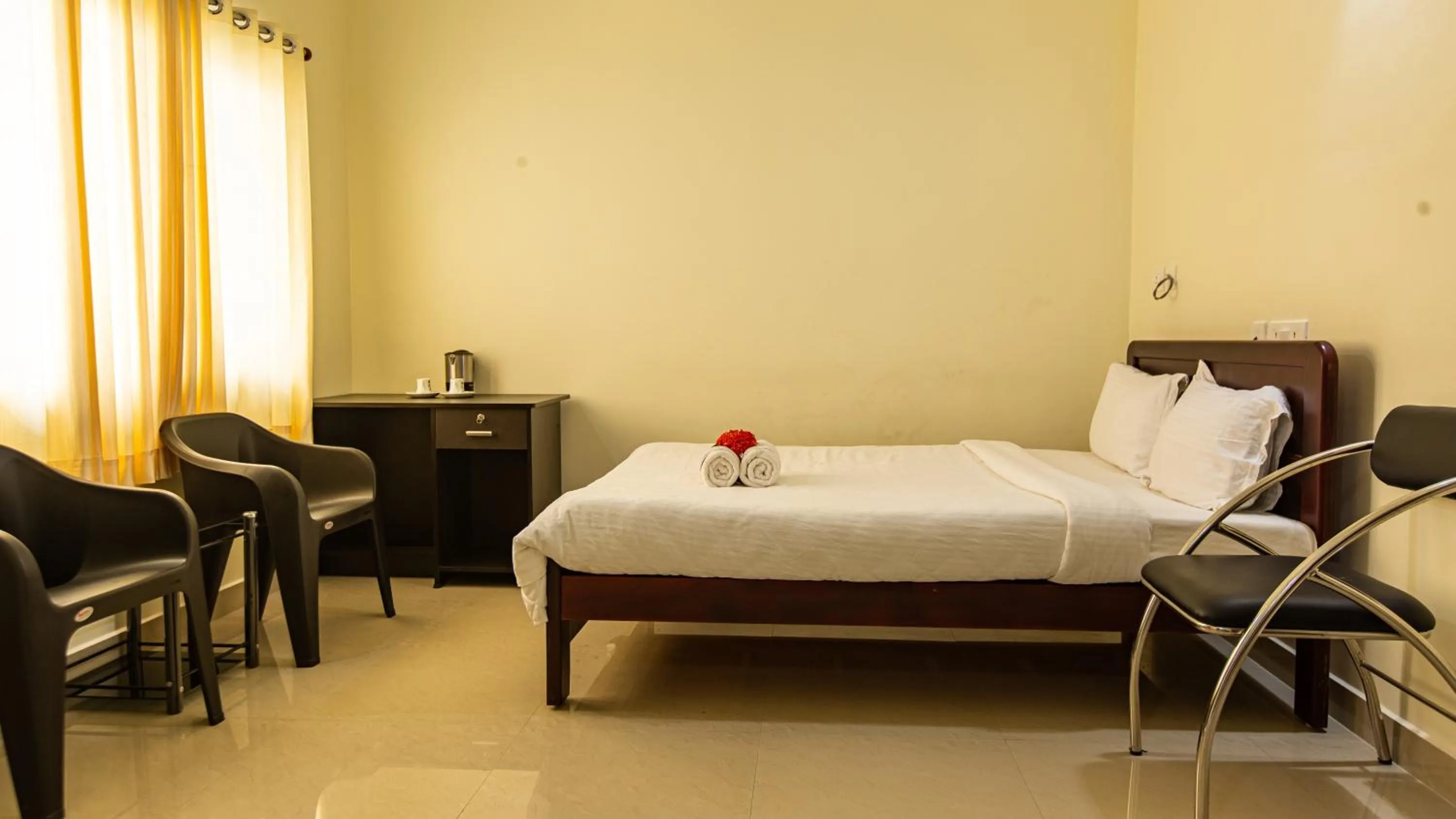 Bed in Woodside residency