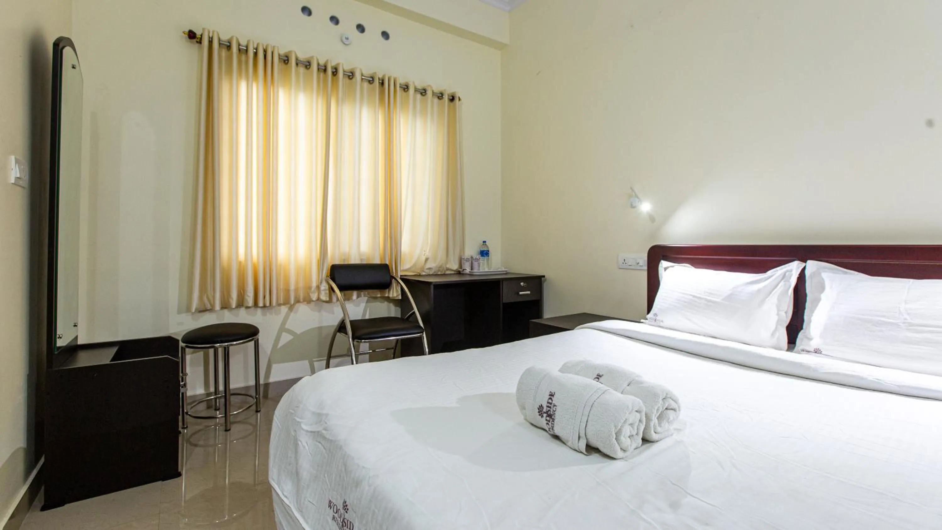 Bed in Woodside residency