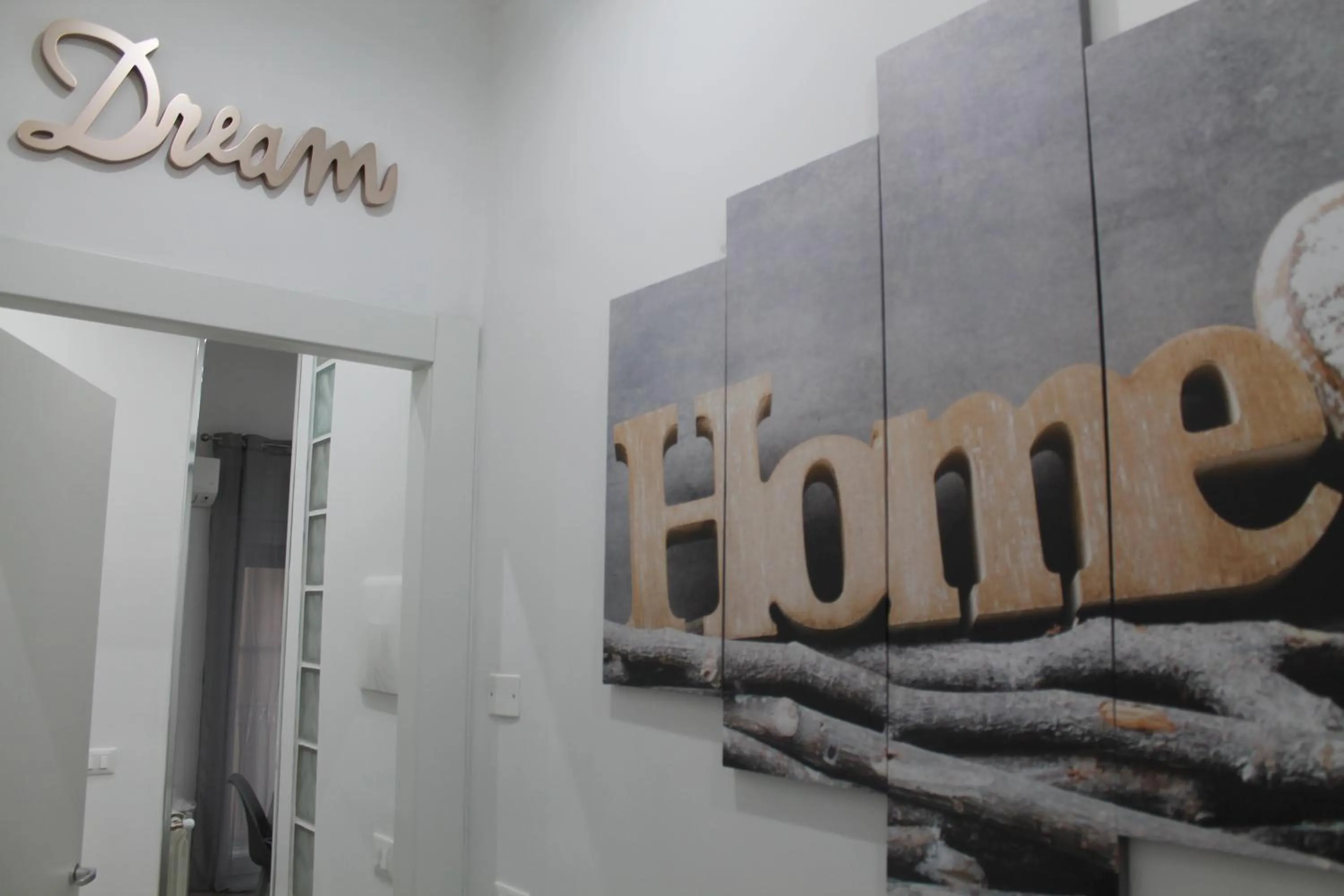 Logo/Certificate/Sign in Vacanze HOME