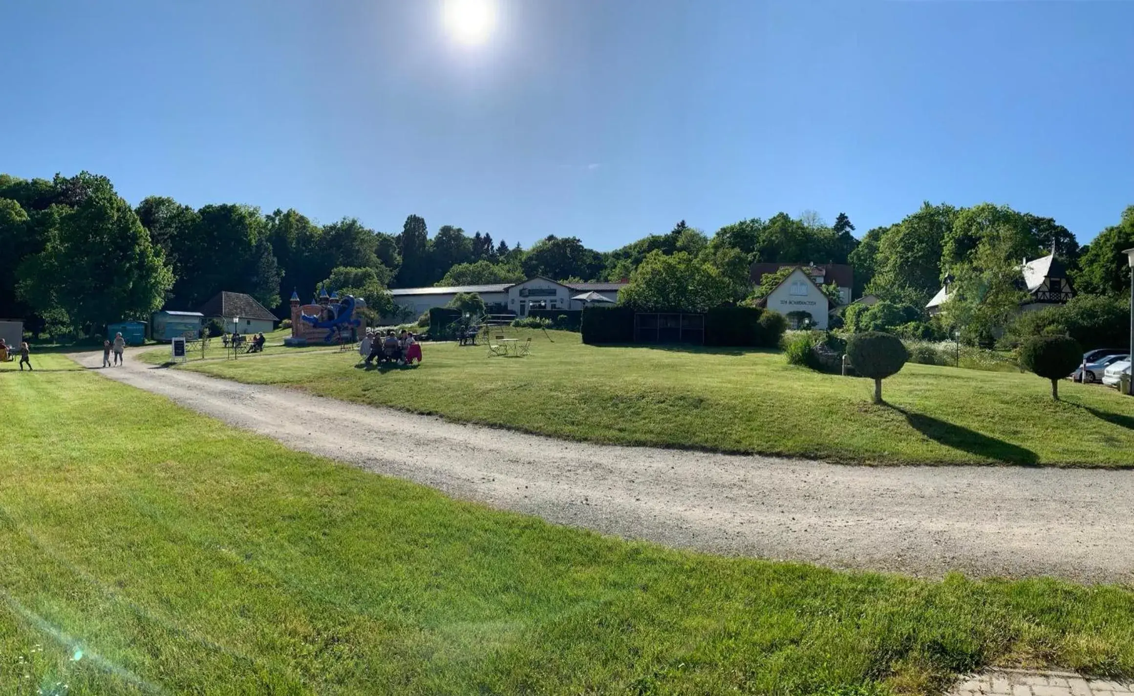 Zum Schlossgarten Zum Schlossgarten