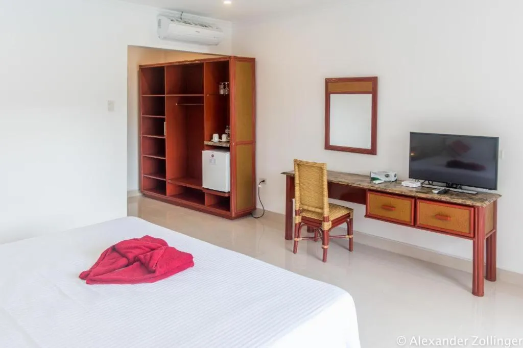 Bed in Alona Vida Beach Hill Resort