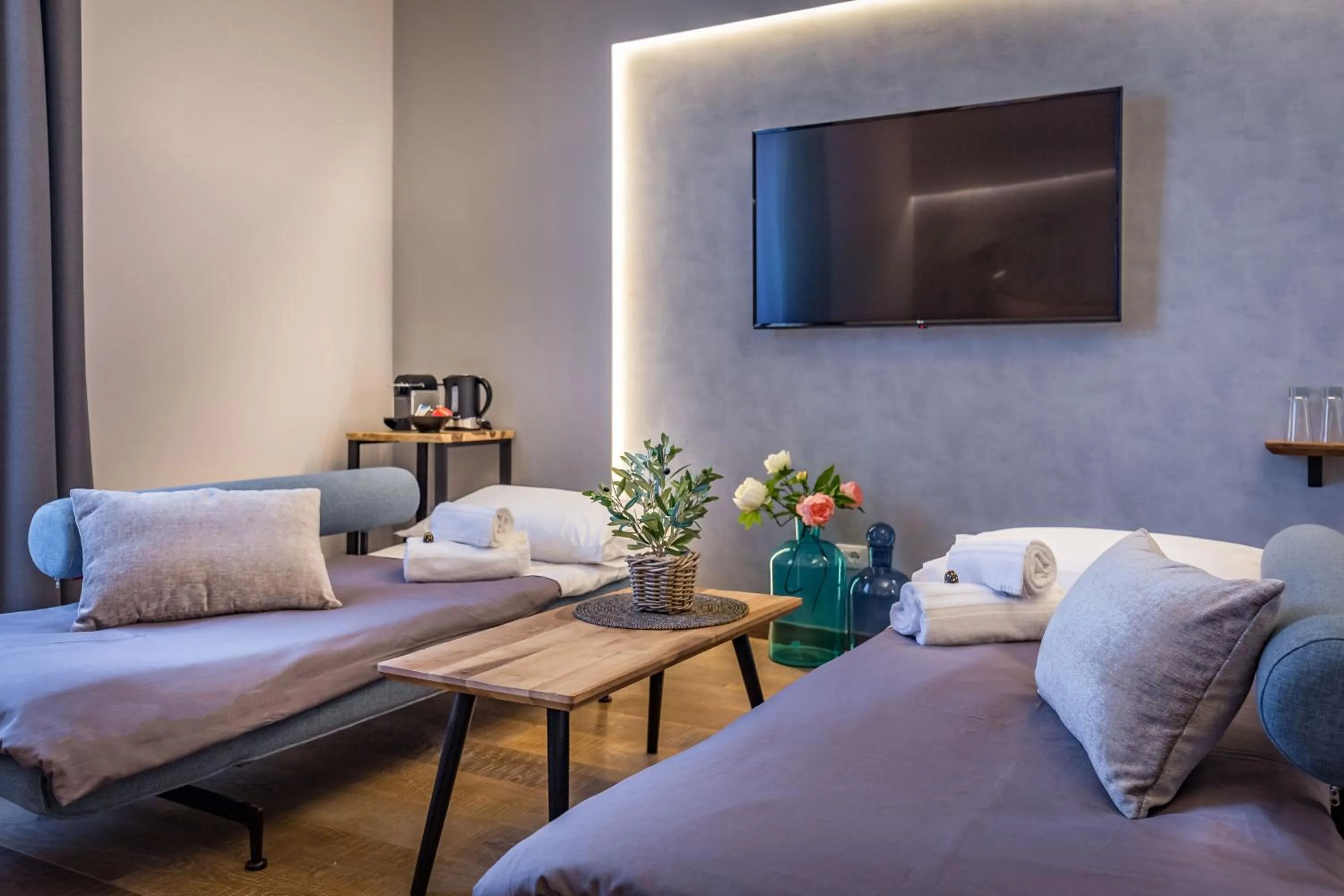 Family, Bed in Palazzo dei Conti Residenza d'Epoca