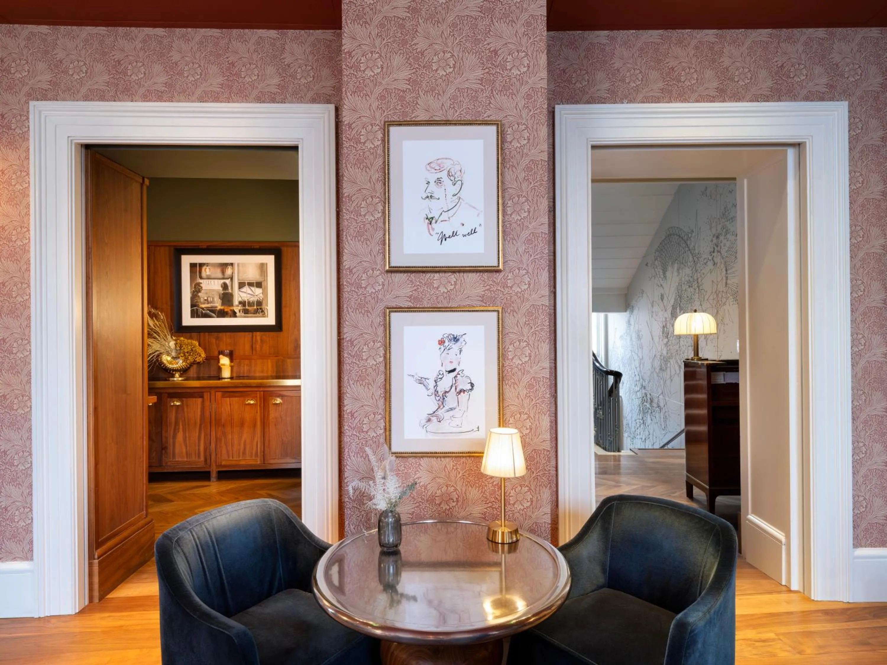 Lounge or bar in Kaya Great Northern Hotel, London