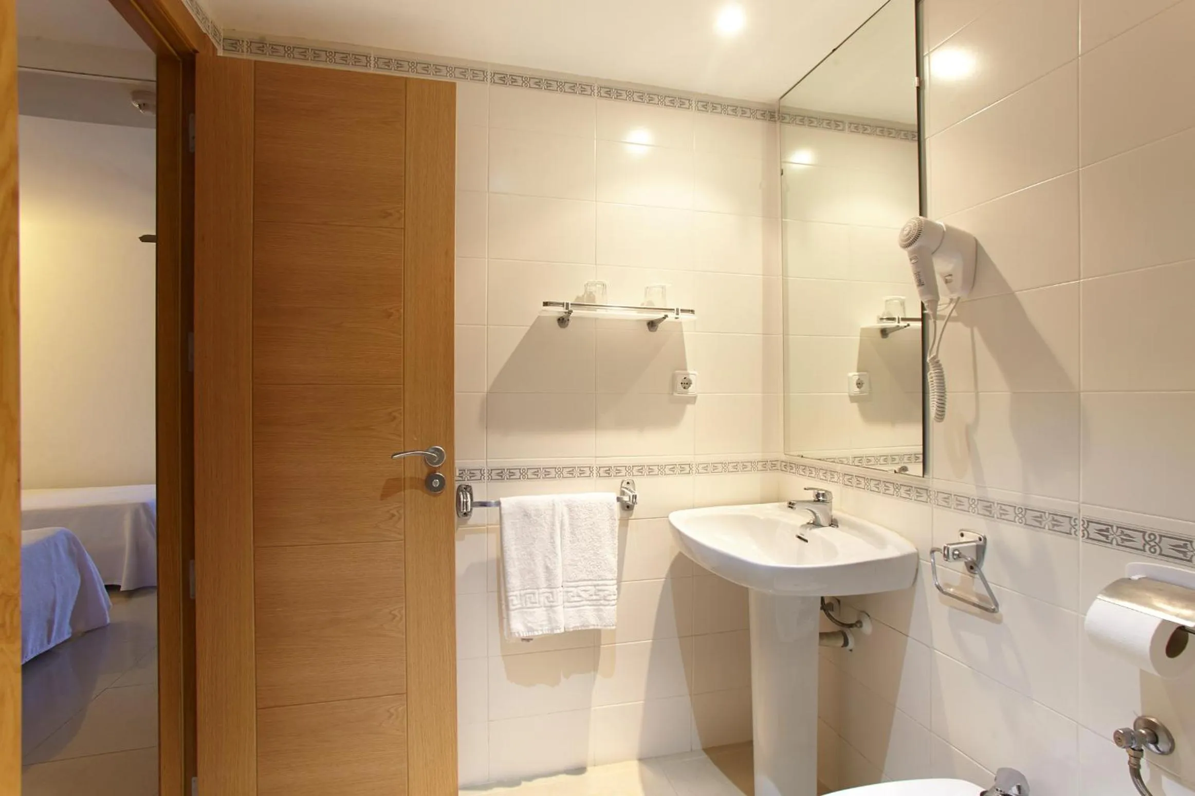 Bathroom in Aparthotel Nereida