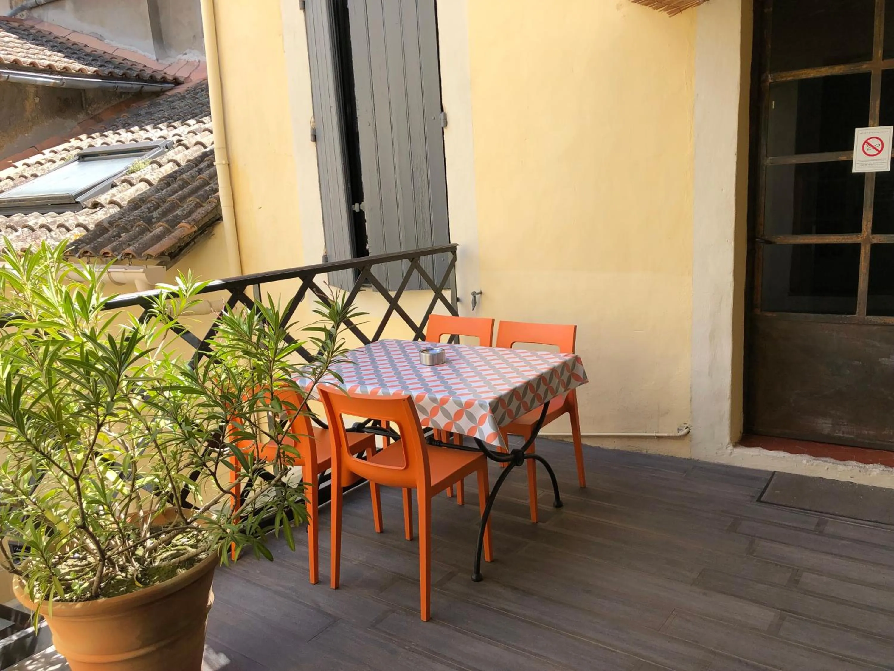 Property building in Le Sommeil des Fées