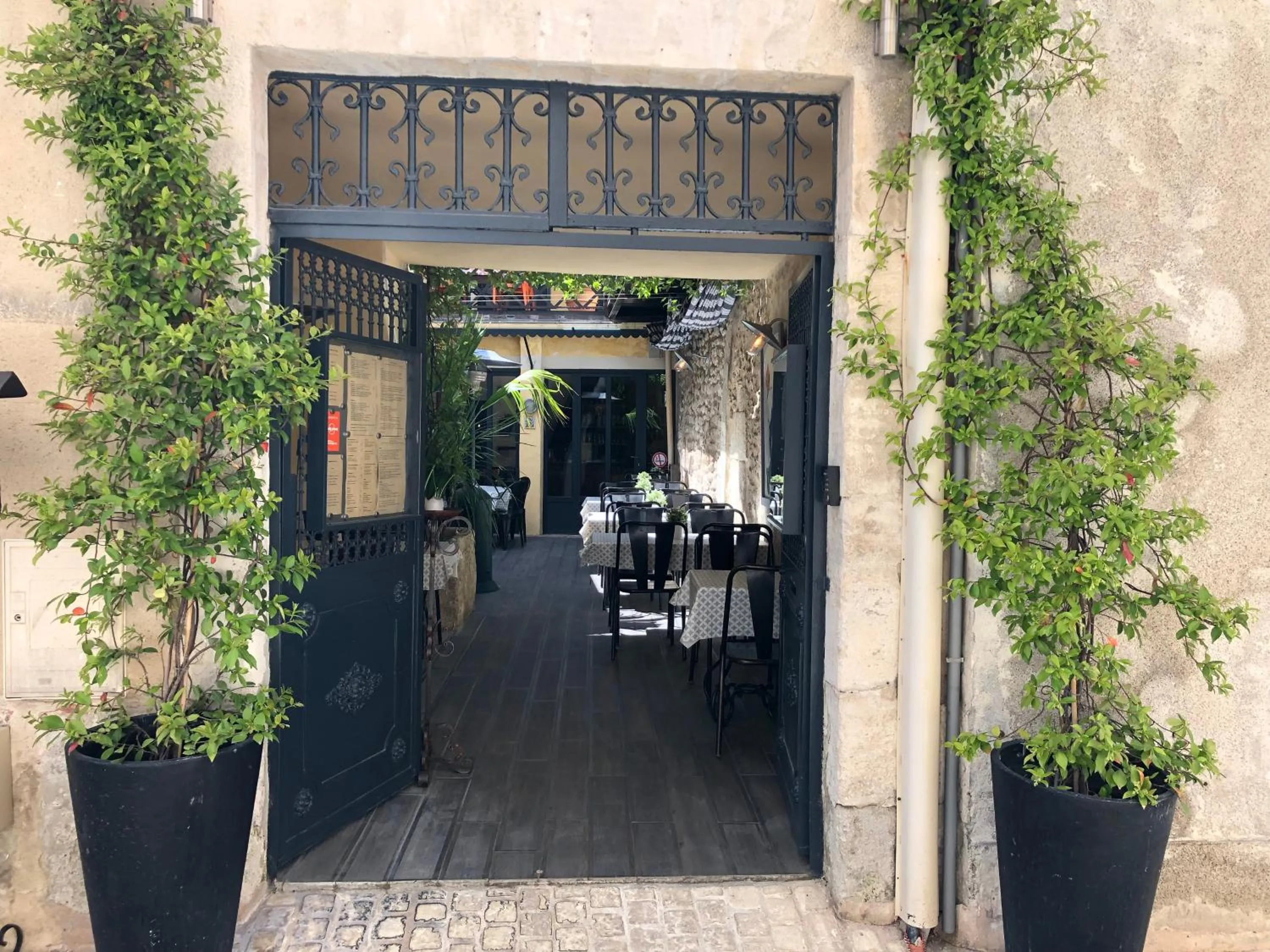 Property building in Le Sommeil des Fées