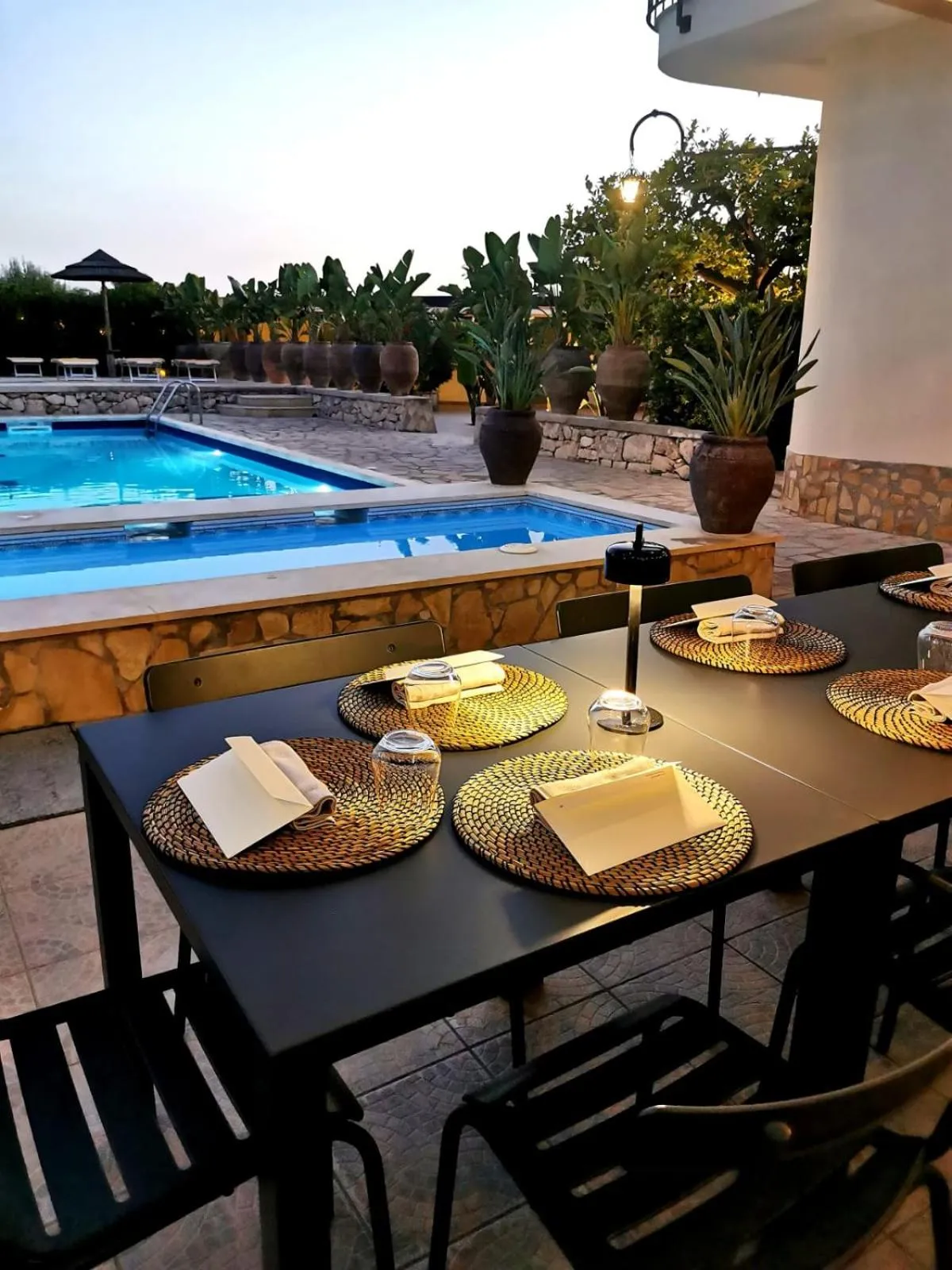 Restaurant/places to eat in Villa Felicia