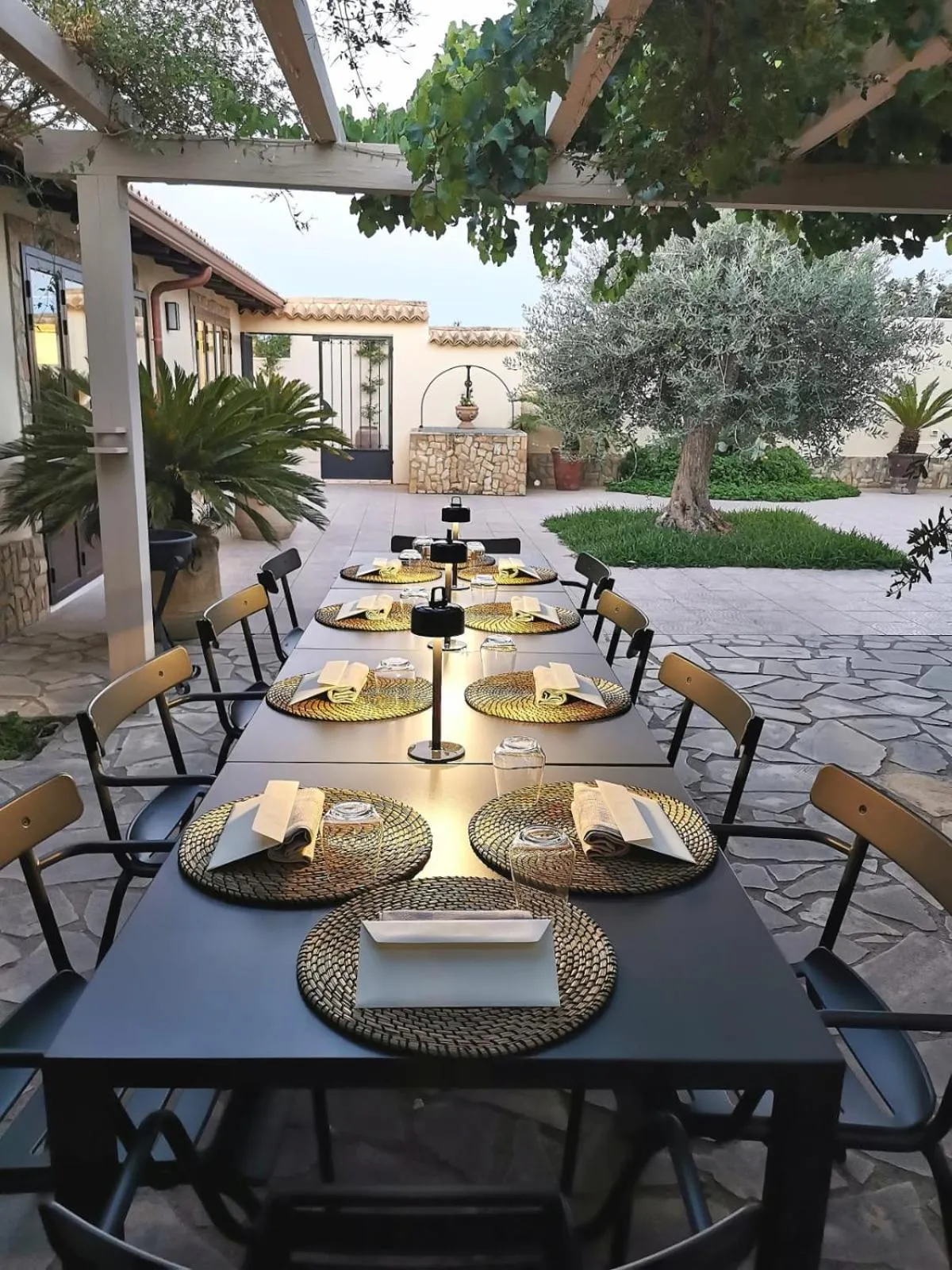Restaurant/places to eat in Villa Felicia