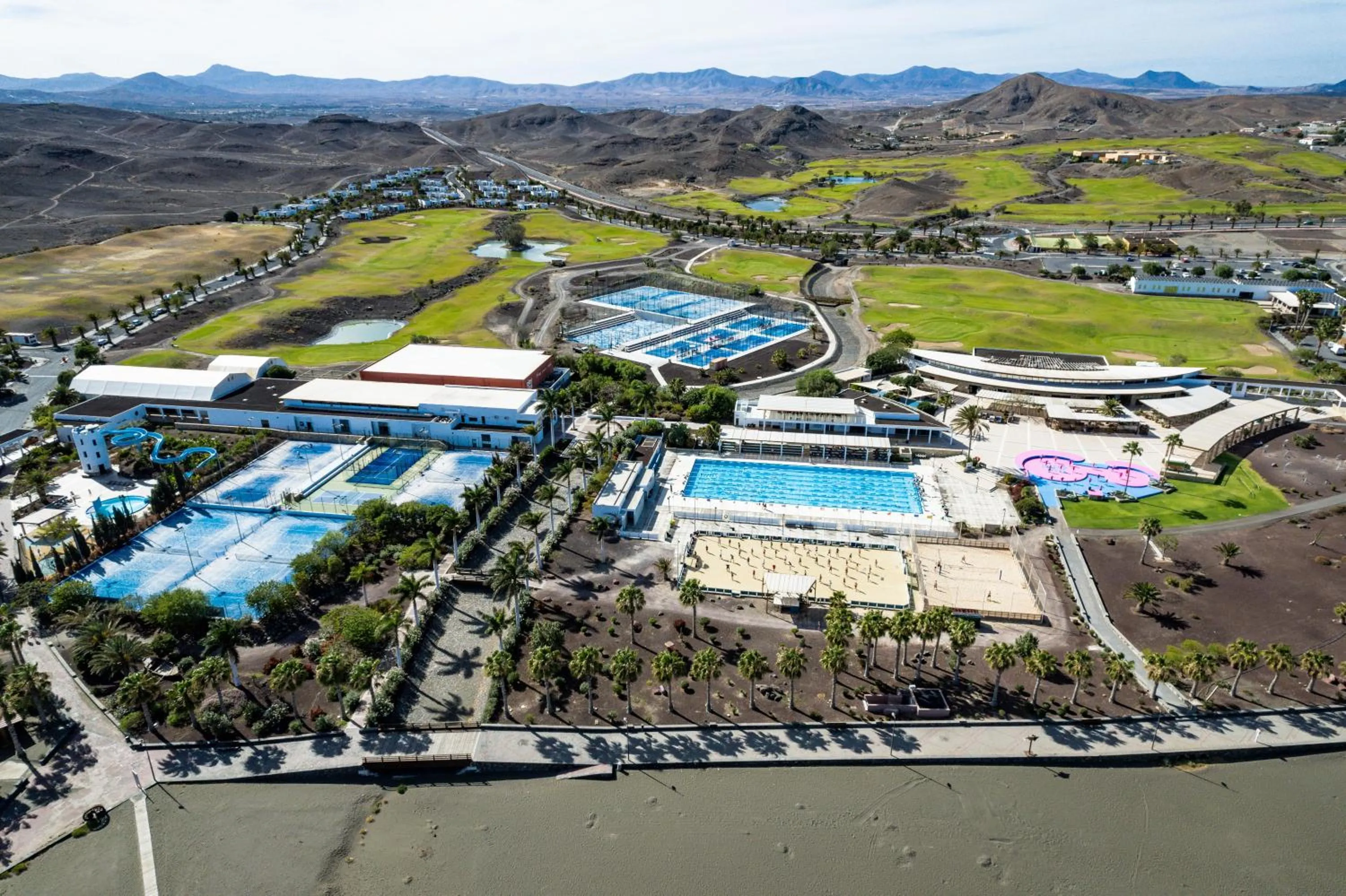 Property building in Playitas Aparthotel - Sports Resort