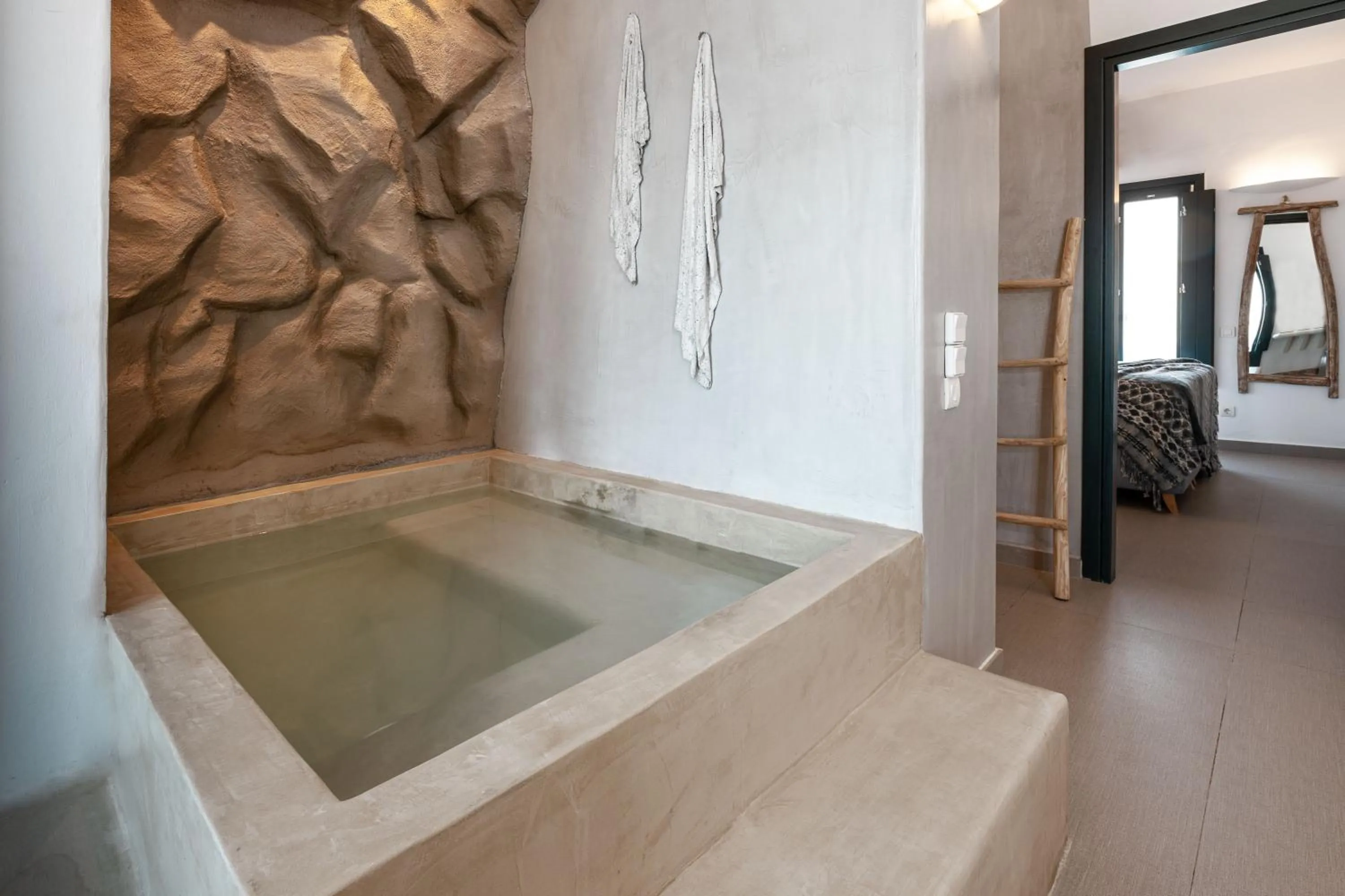 Bath in Sandaya Luxury Suites