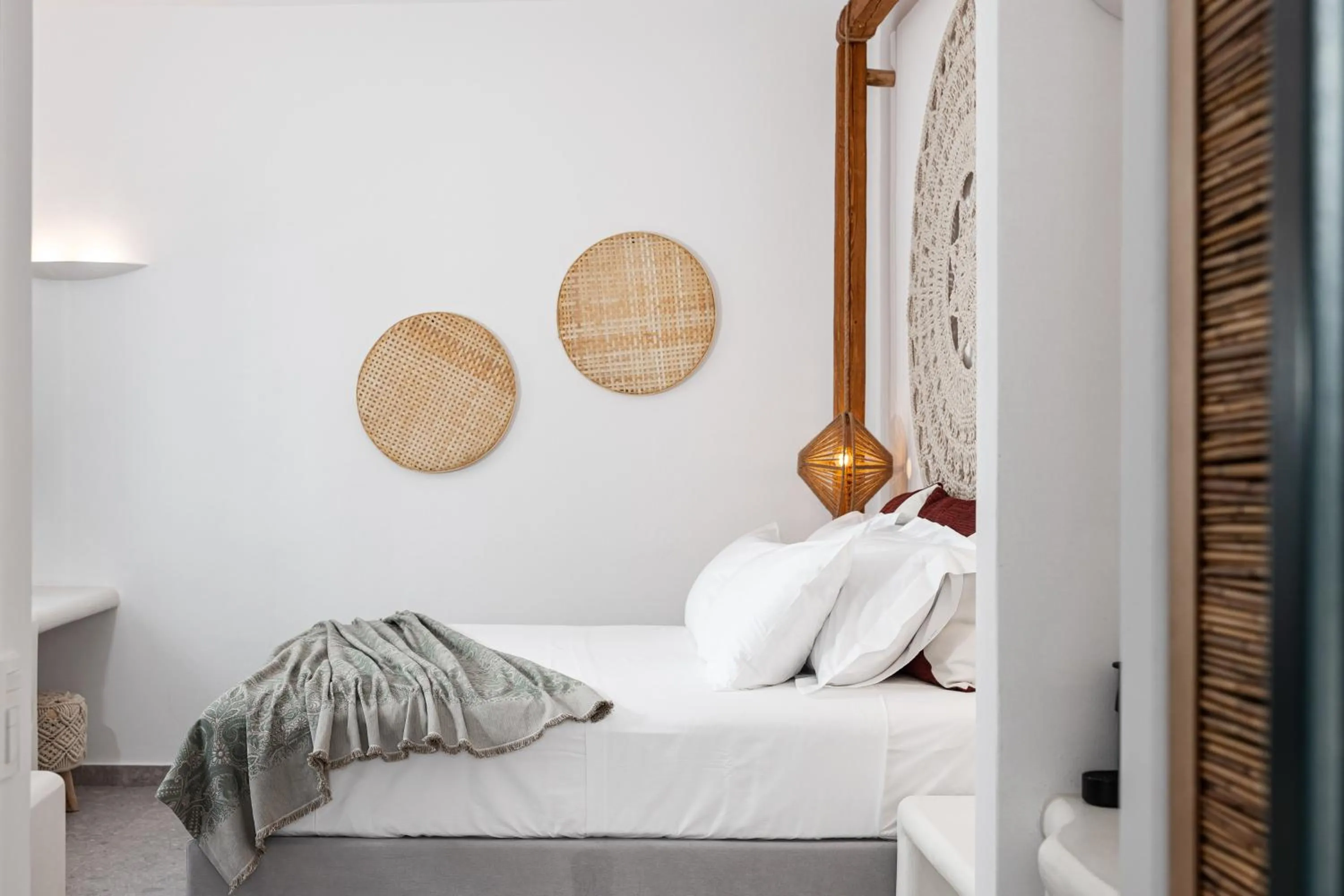 Bed in Sandaya Luxury Suites