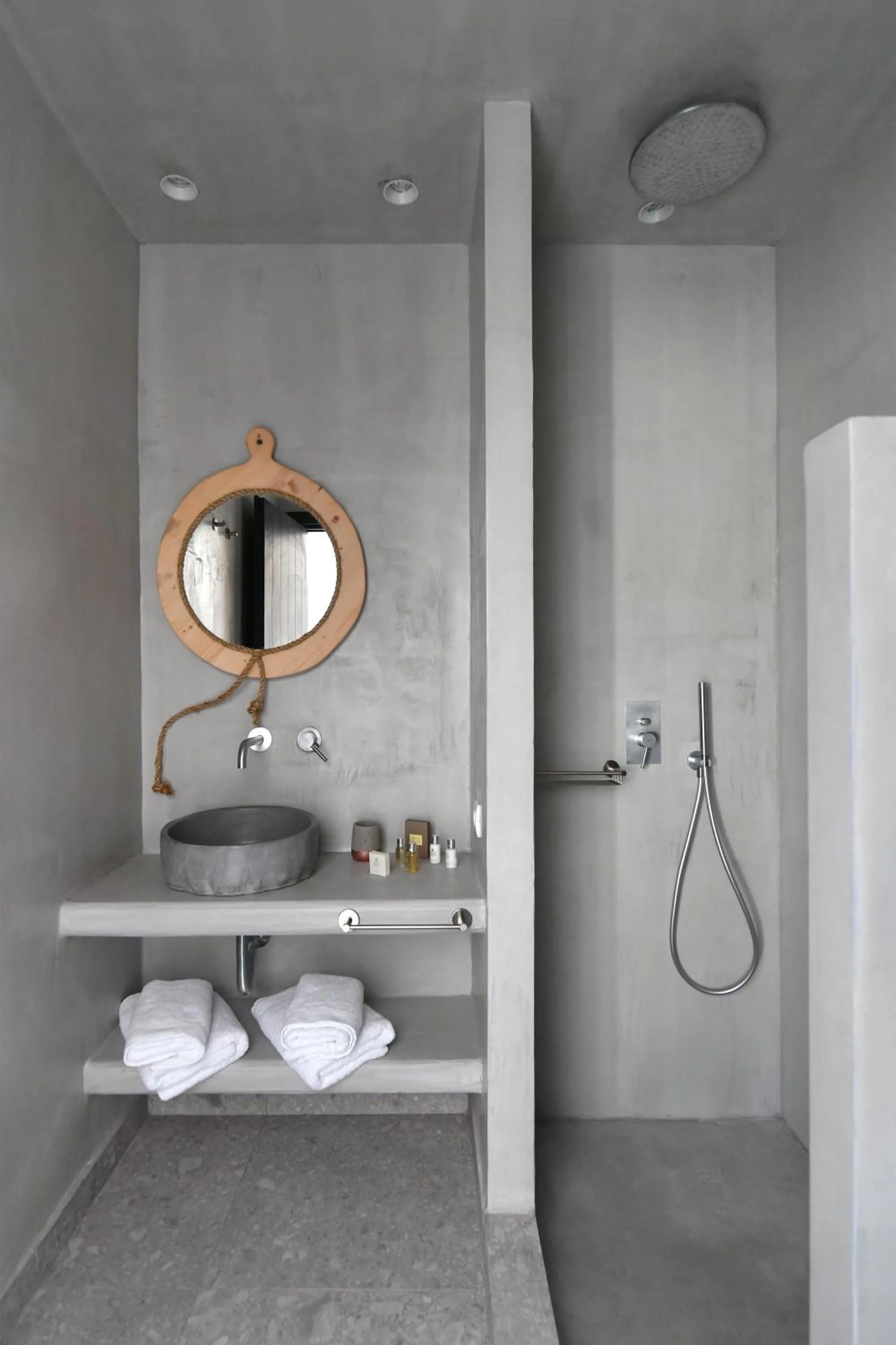 Shower in Sandaya Luxury Suites