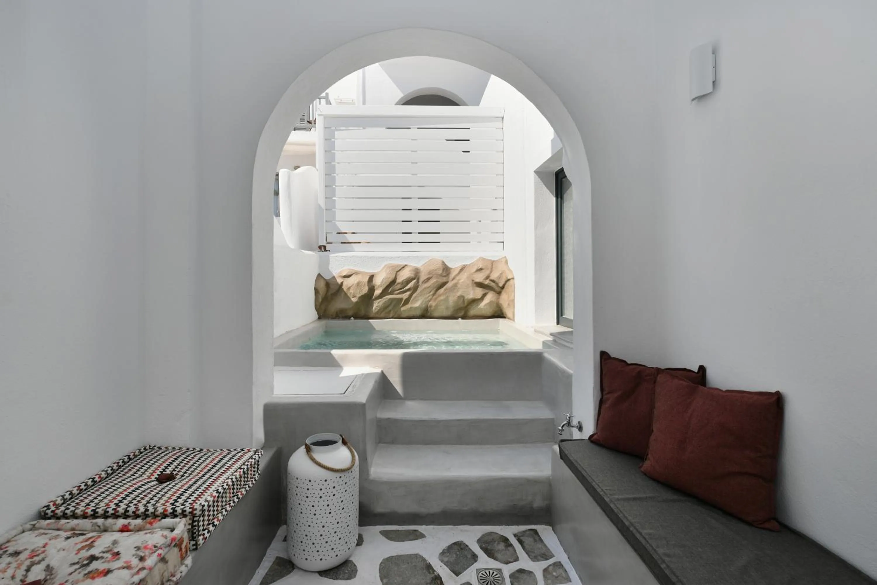 Hot Tub in Sandaya Luxury Suites