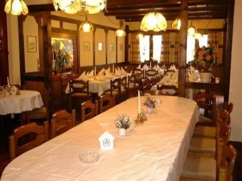 Restaurant/places to eat in Gasthof Zum Stausee