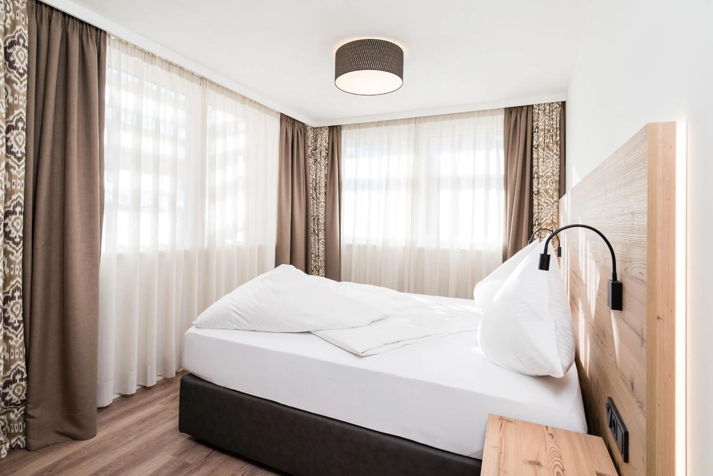 Bedroom, Bed in Adler Resort