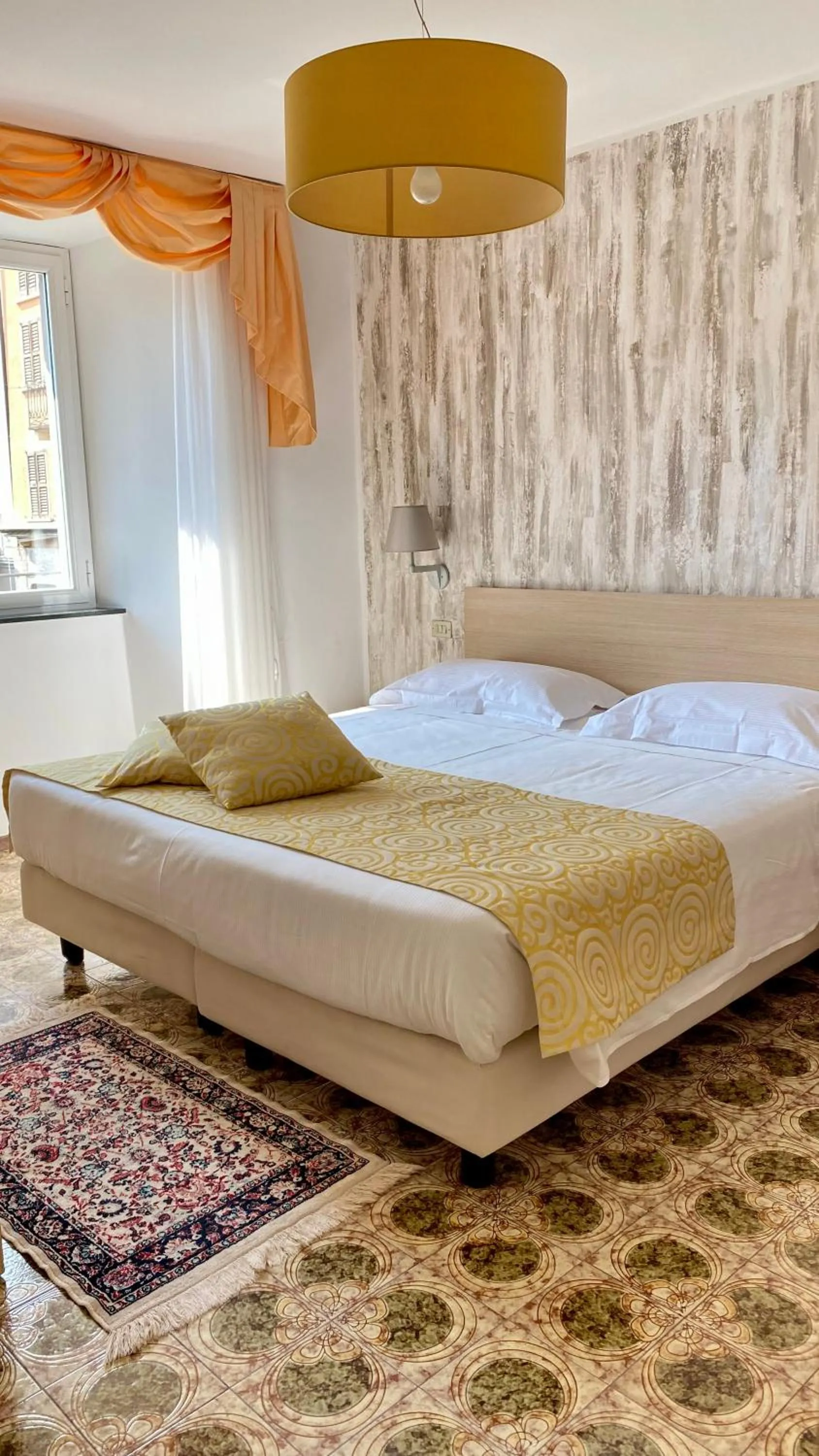 Bedroom, Bed in Hotel Centrale