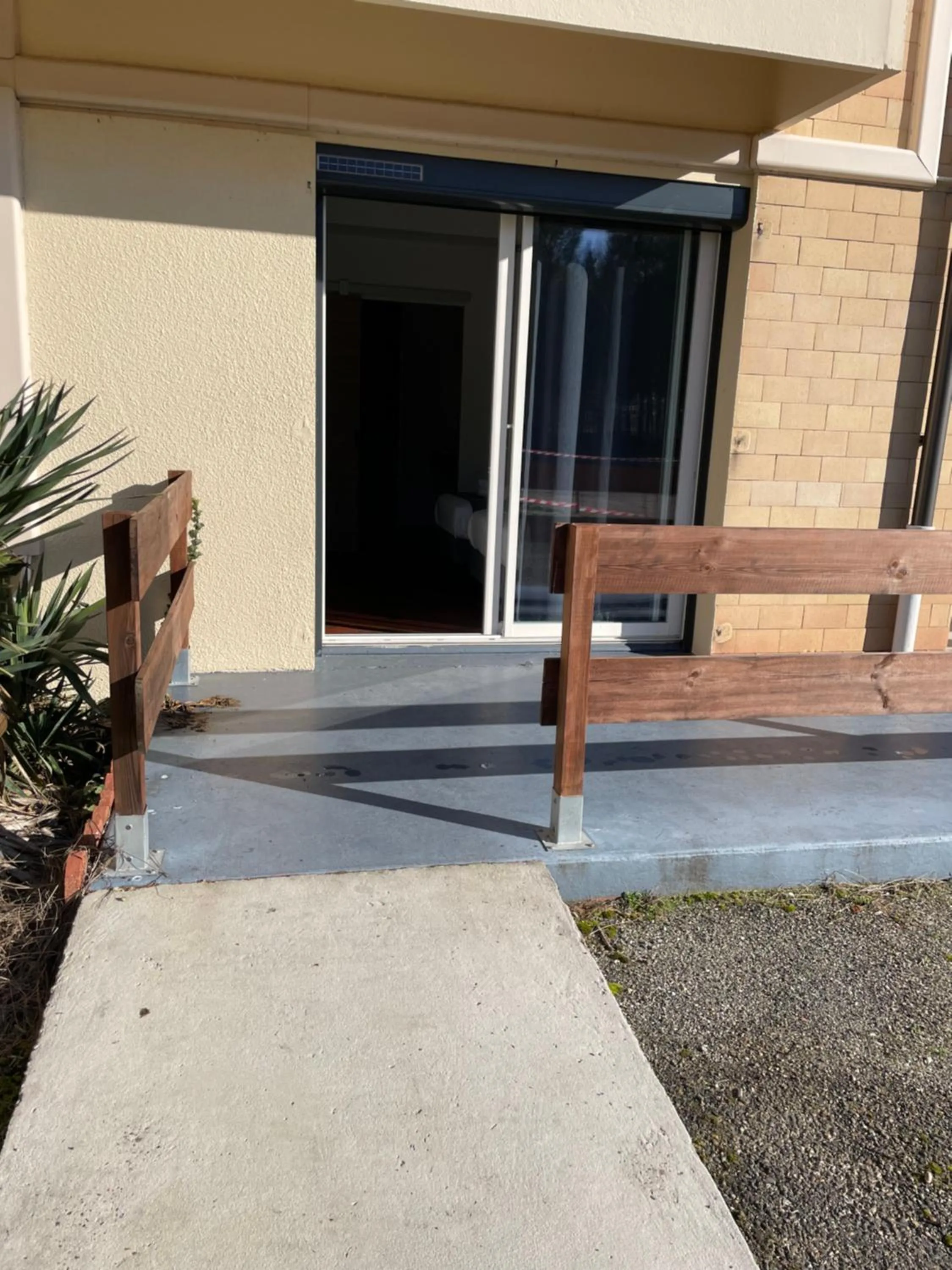 Property building in Hôtel Paris Madrid