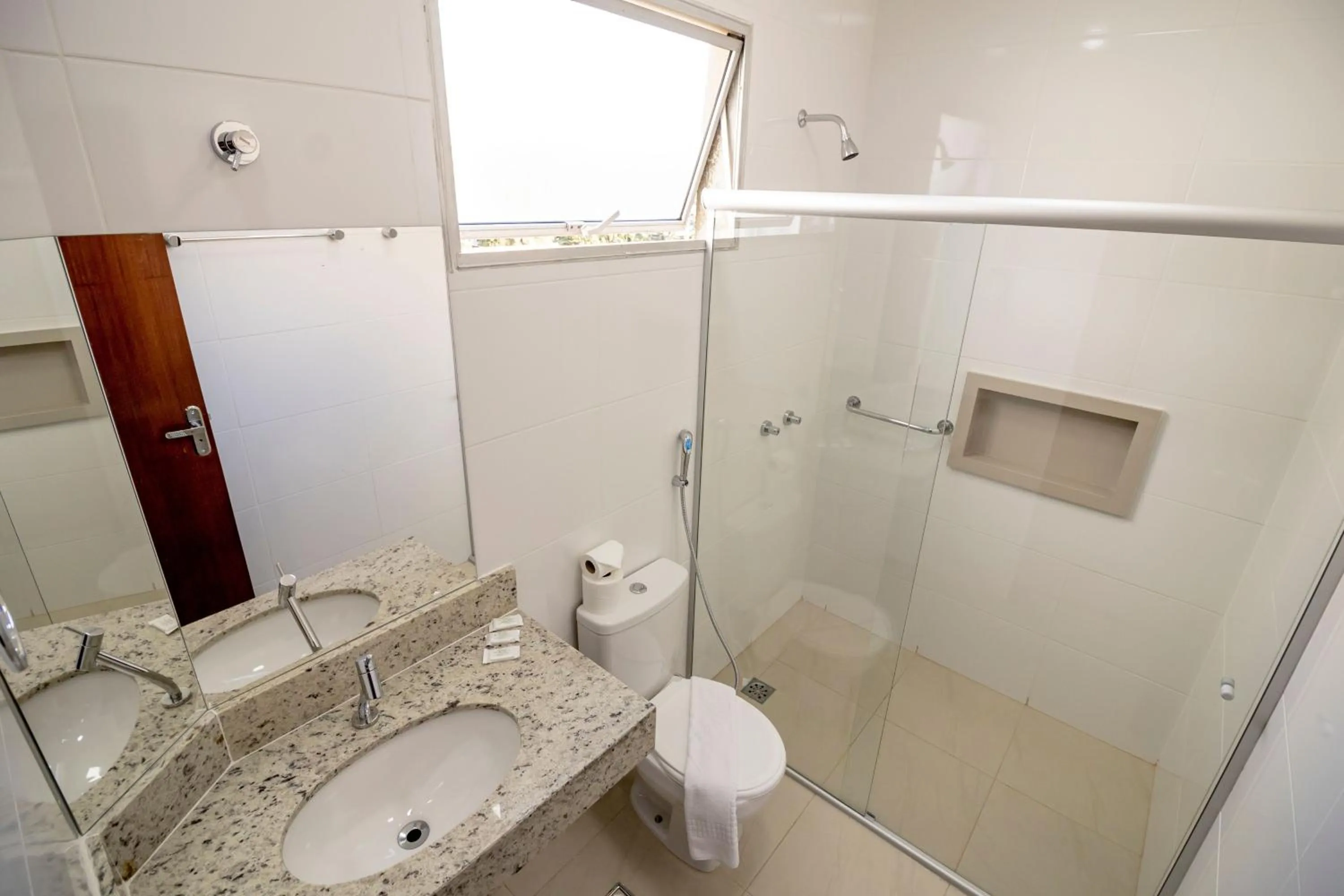 Bathroom in Rio das Pedras Thermas Hotel