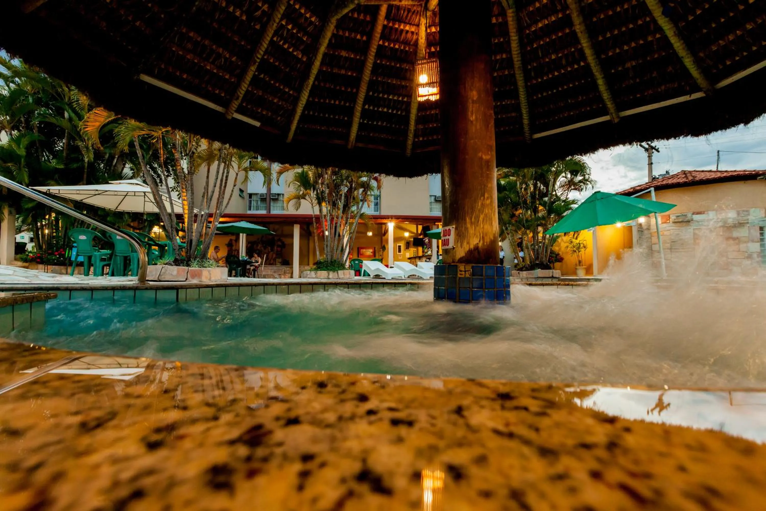 Swimming pool in Rio das Pedras Thermas Hotel