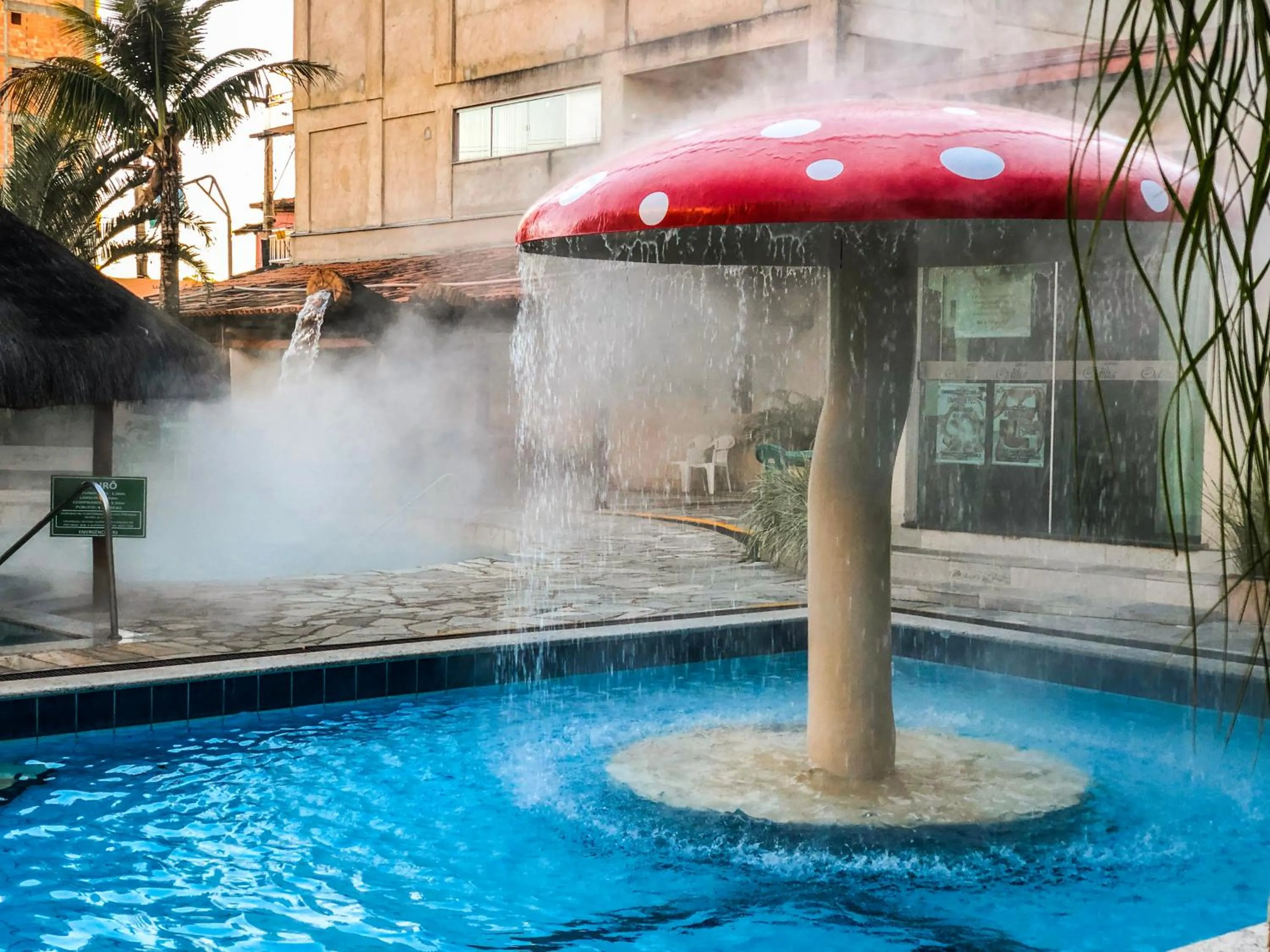 Swimming pool in Rio das Pedras Thermas Hotel