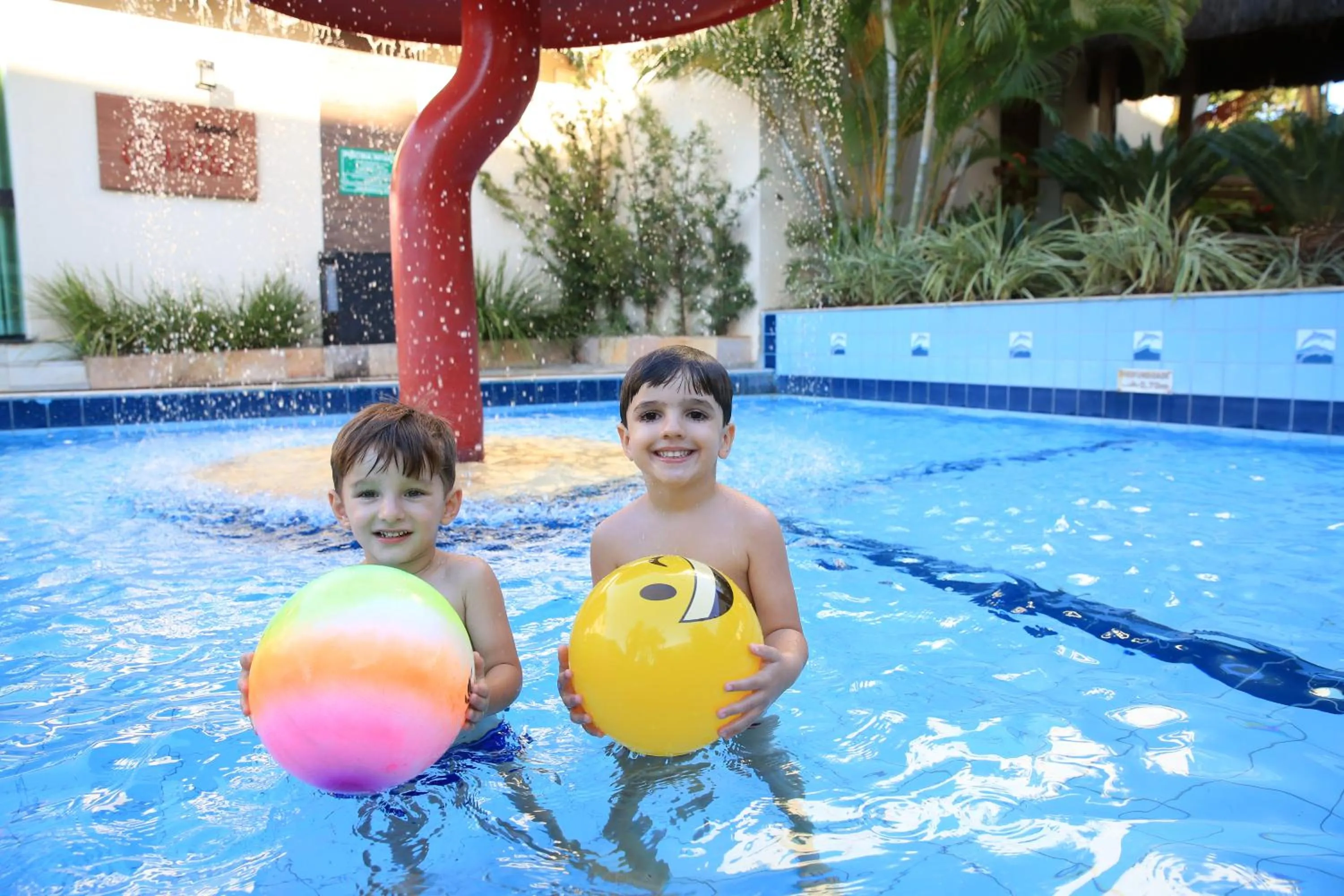 People in Rio das Pedras Thermas Hotel