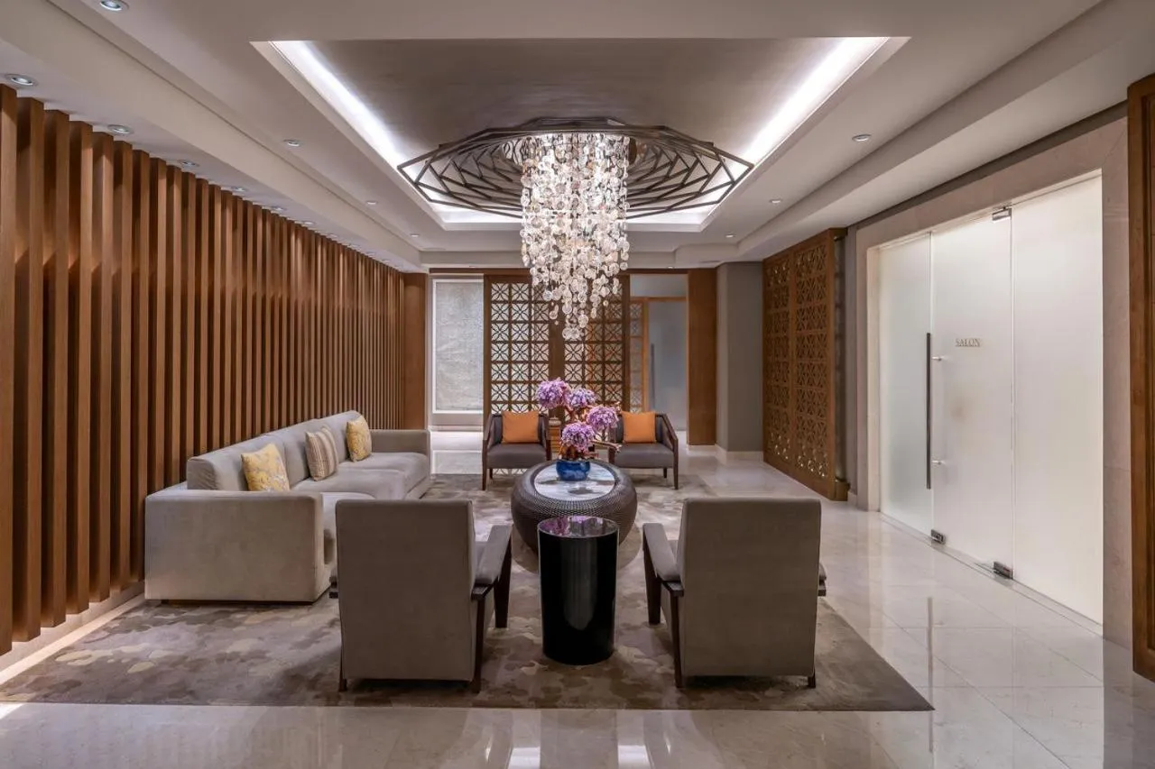 hair dresser in Solaire Resort Entertainment City