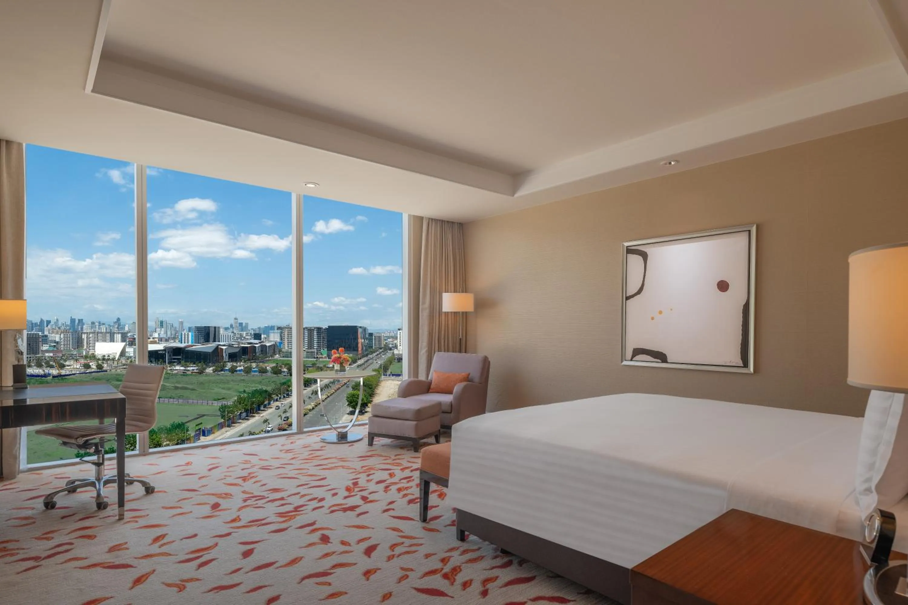 View (from property/room), Bed in Solaire Resort Entertainment City