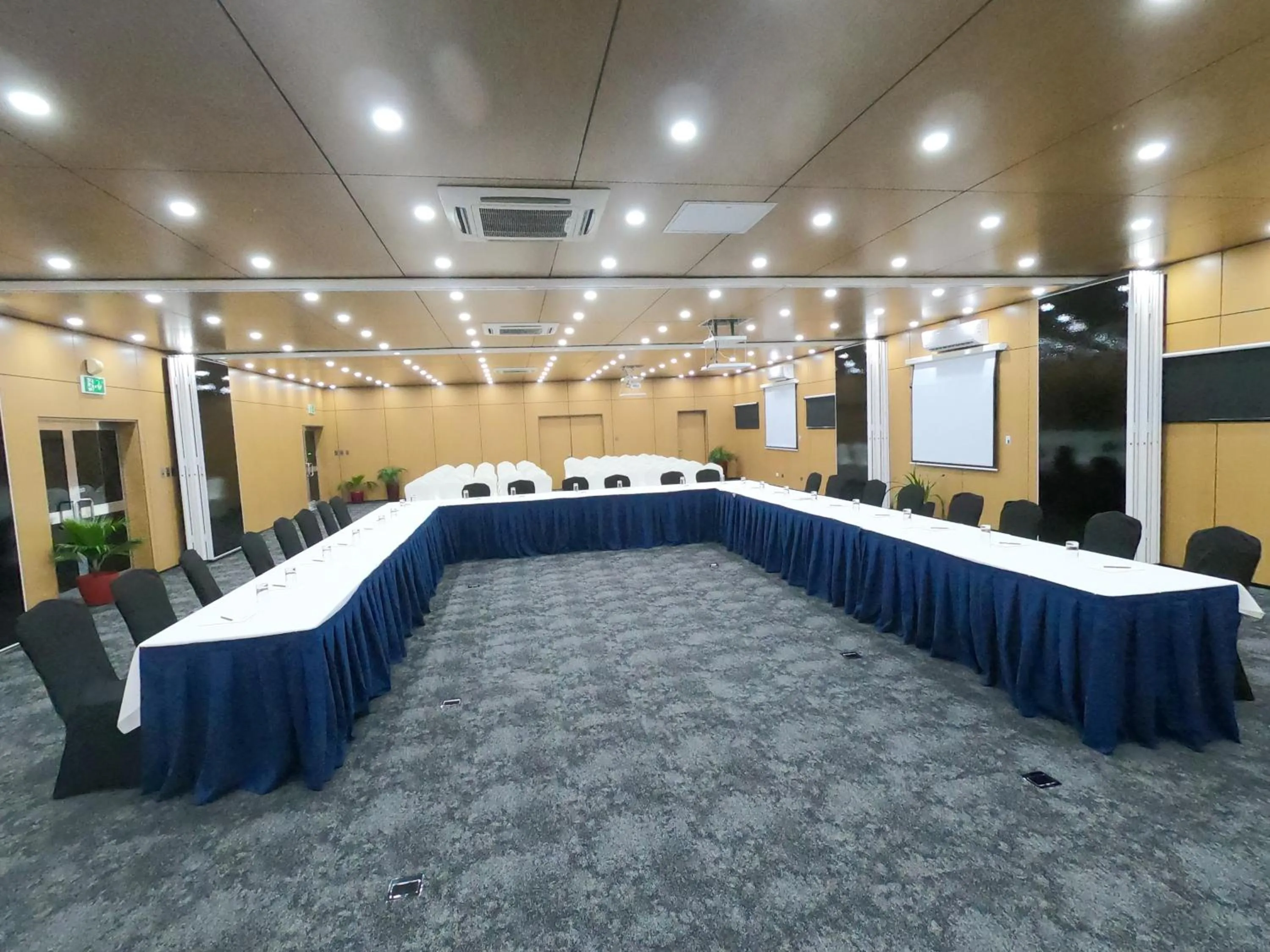 Gazelle International Hotel