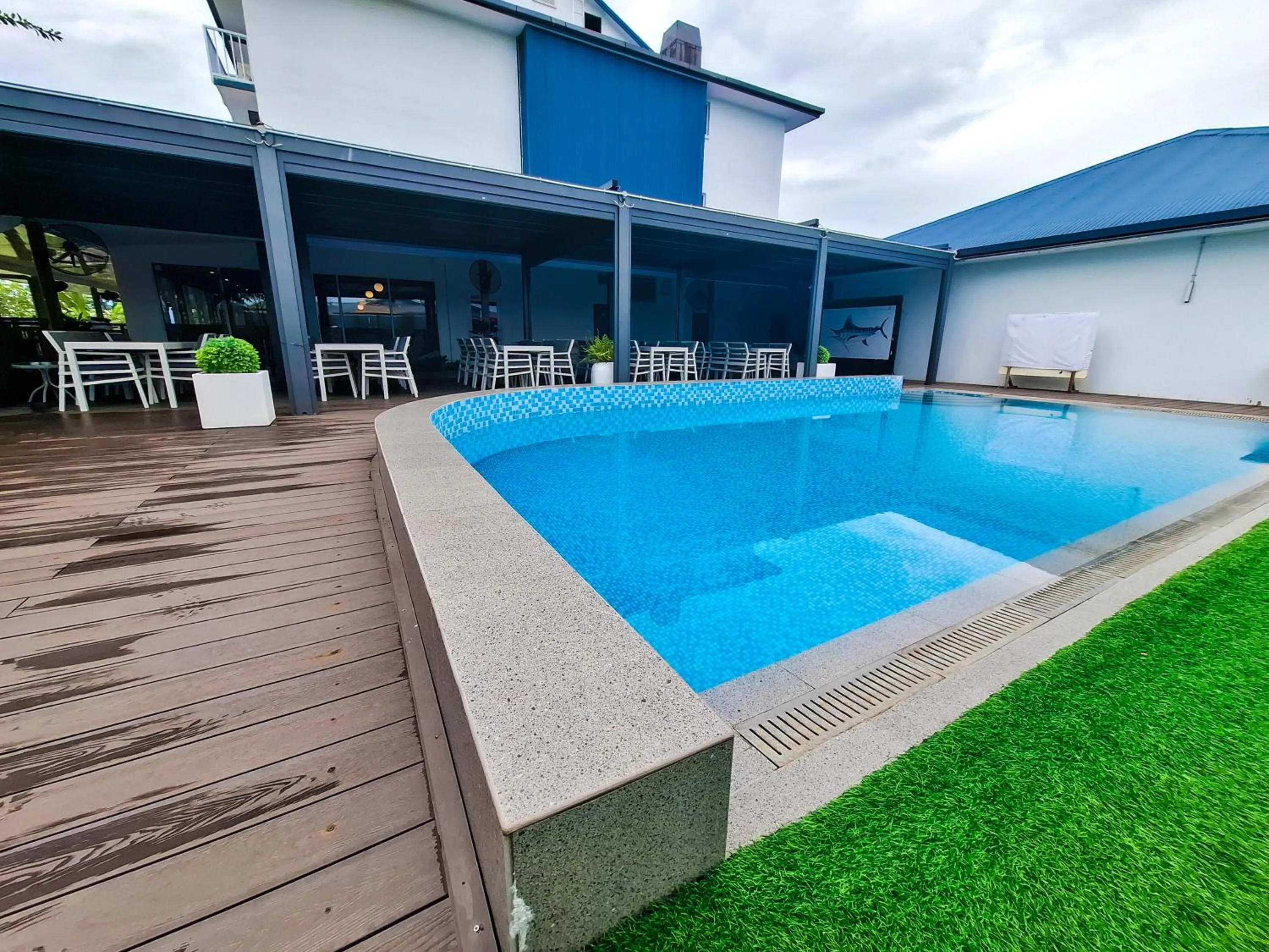 Gazelle International Hotel