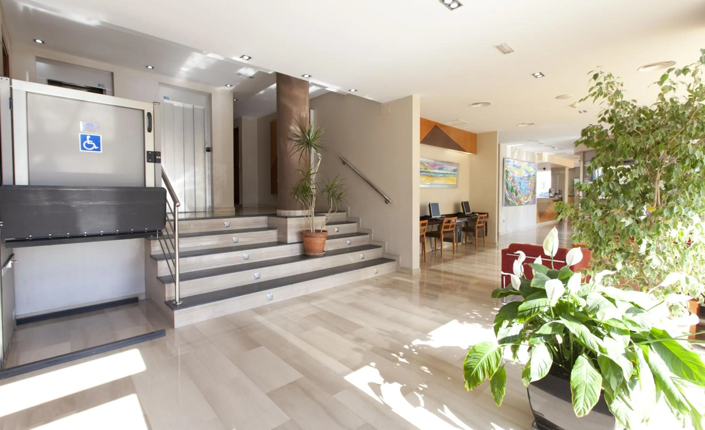 Lobby or reception in Hotel Olympia Ronda II