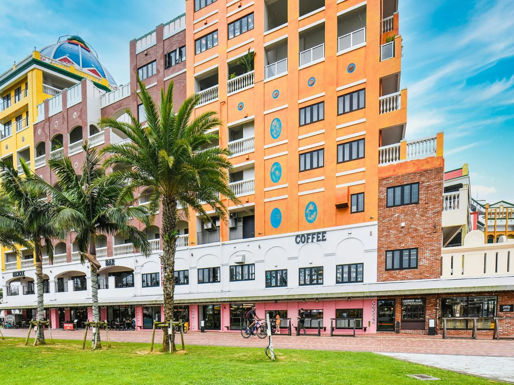 Day in Vessel Hotel Campana Okinawa