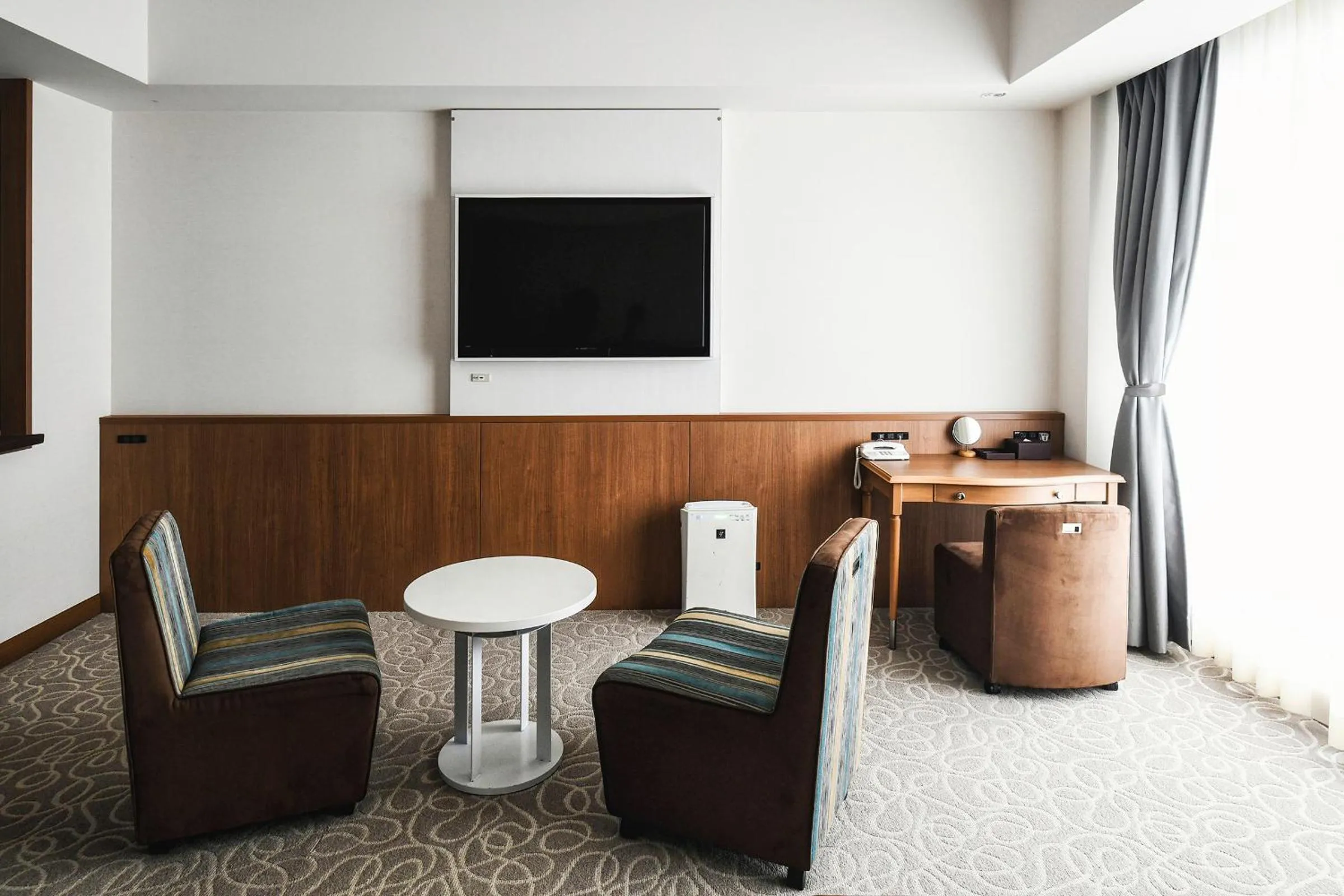 TV and multimedia in Vessel Hotel Campana Okinawa