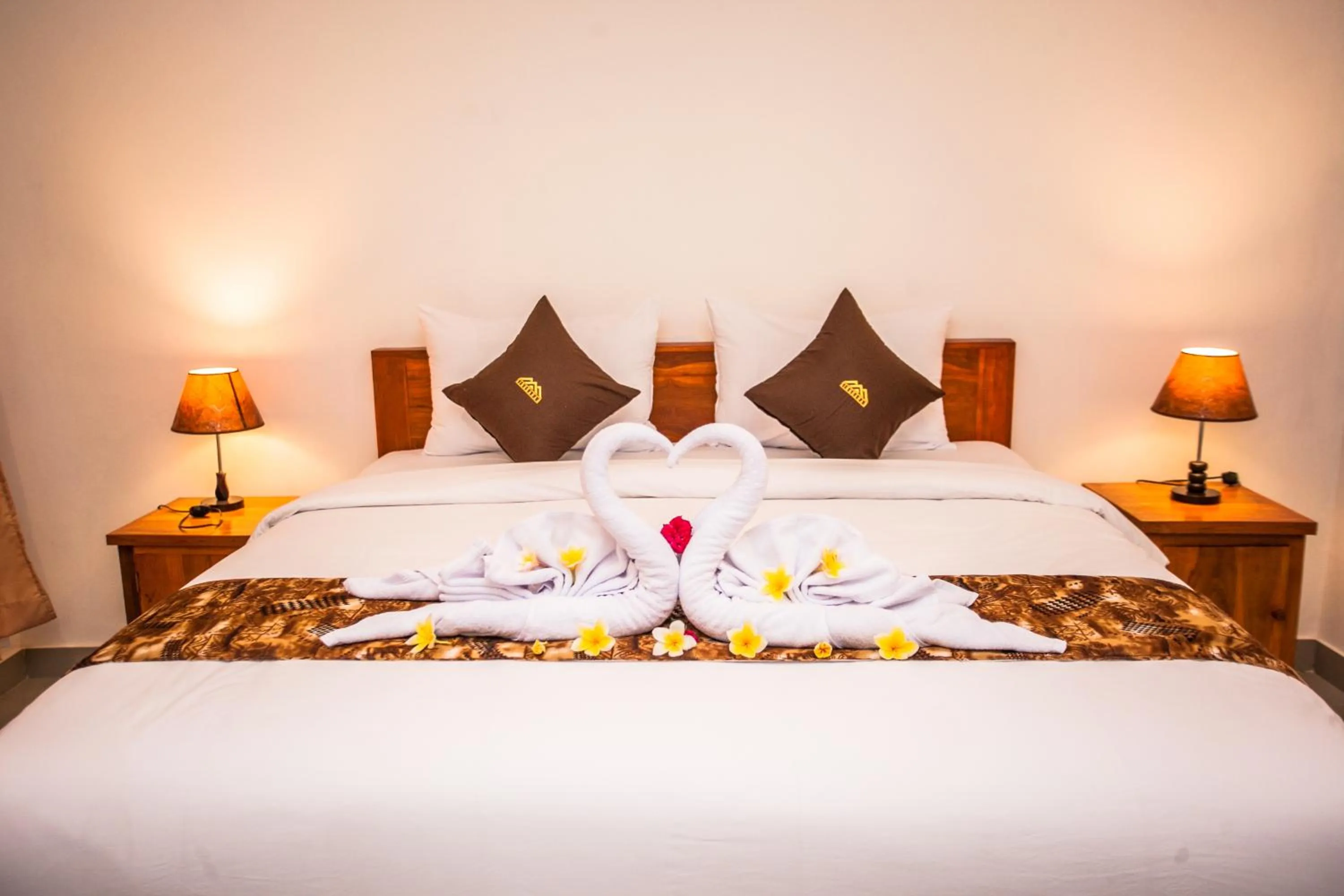 Photo of the whole room, Bed in Singgahan Bungalow by ecommerceloka