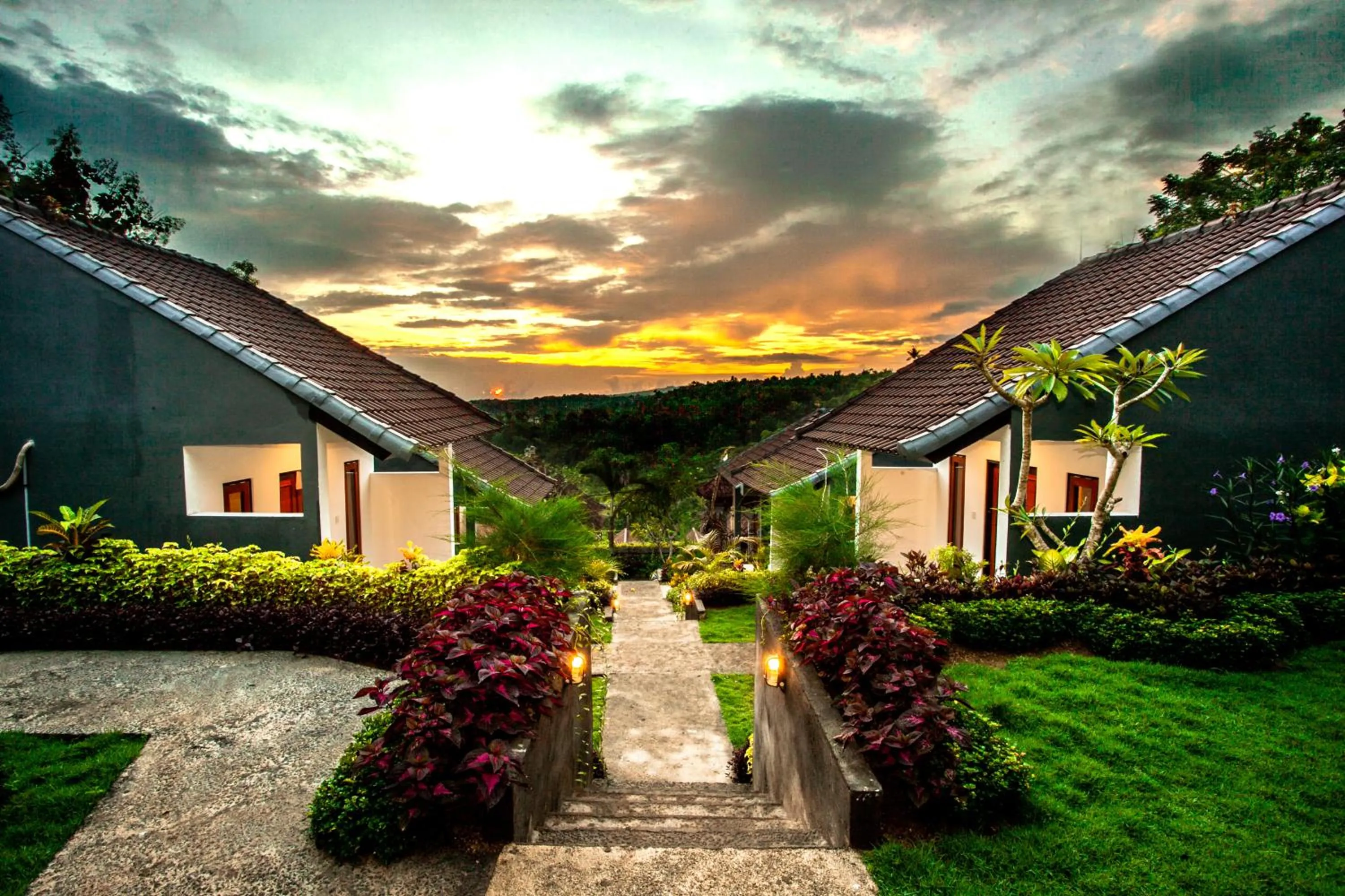 Property building in Singgahan Bungalow by ecommerceloka