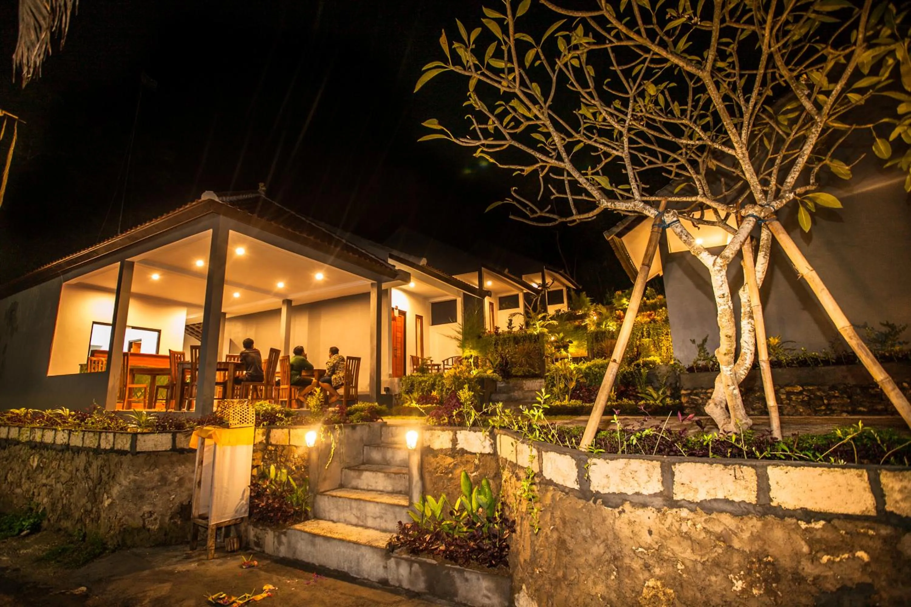 Property building in Singgahan Bungalow by ecommerceloka