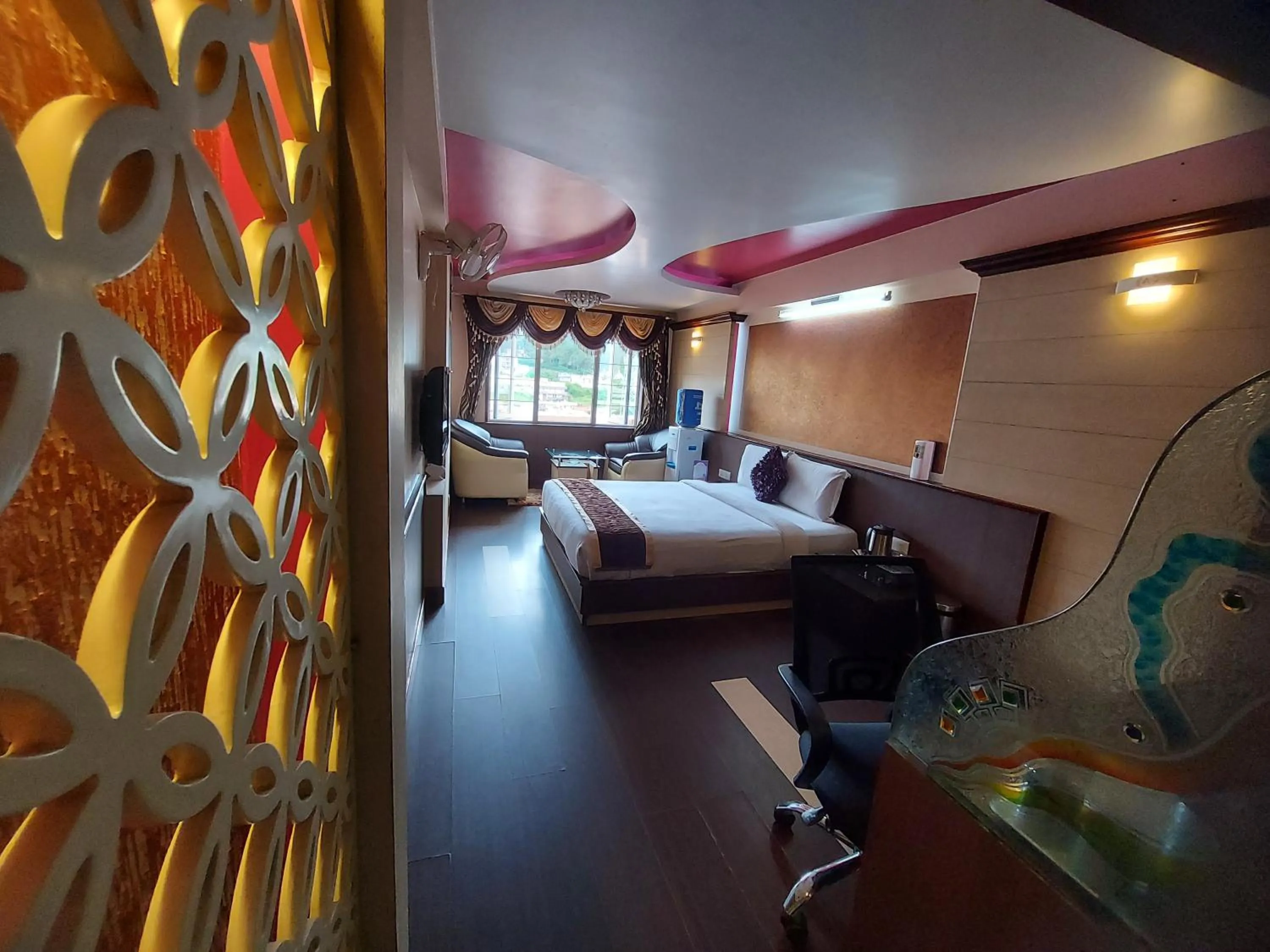 Bed in Astoria Residency