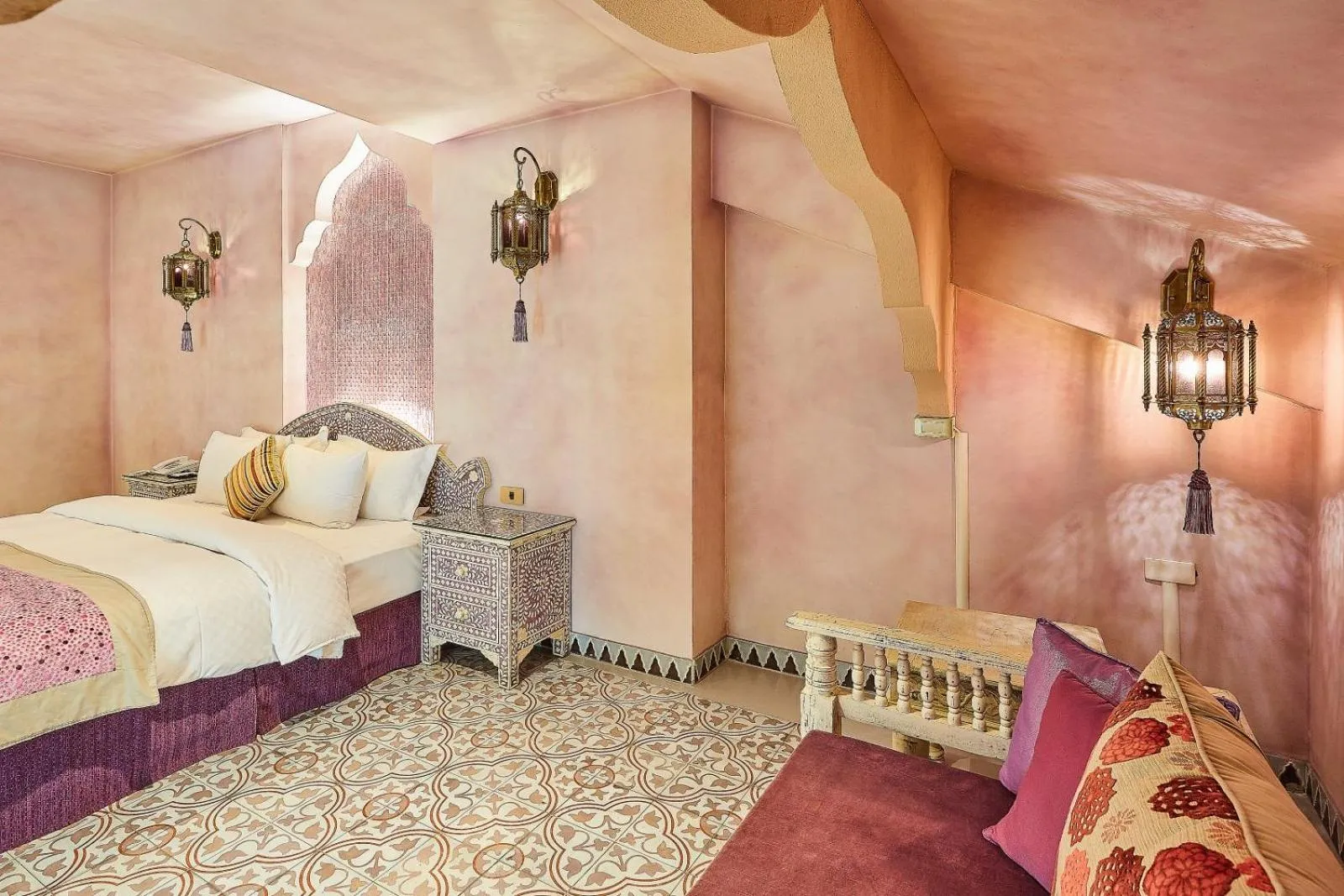 Bed in Kenting Amanda Hotel