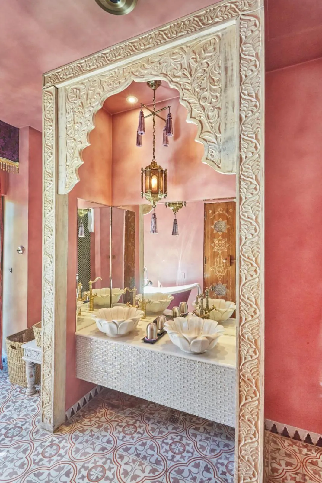 Bathroom, Bed in Kenting Amanda Hotel