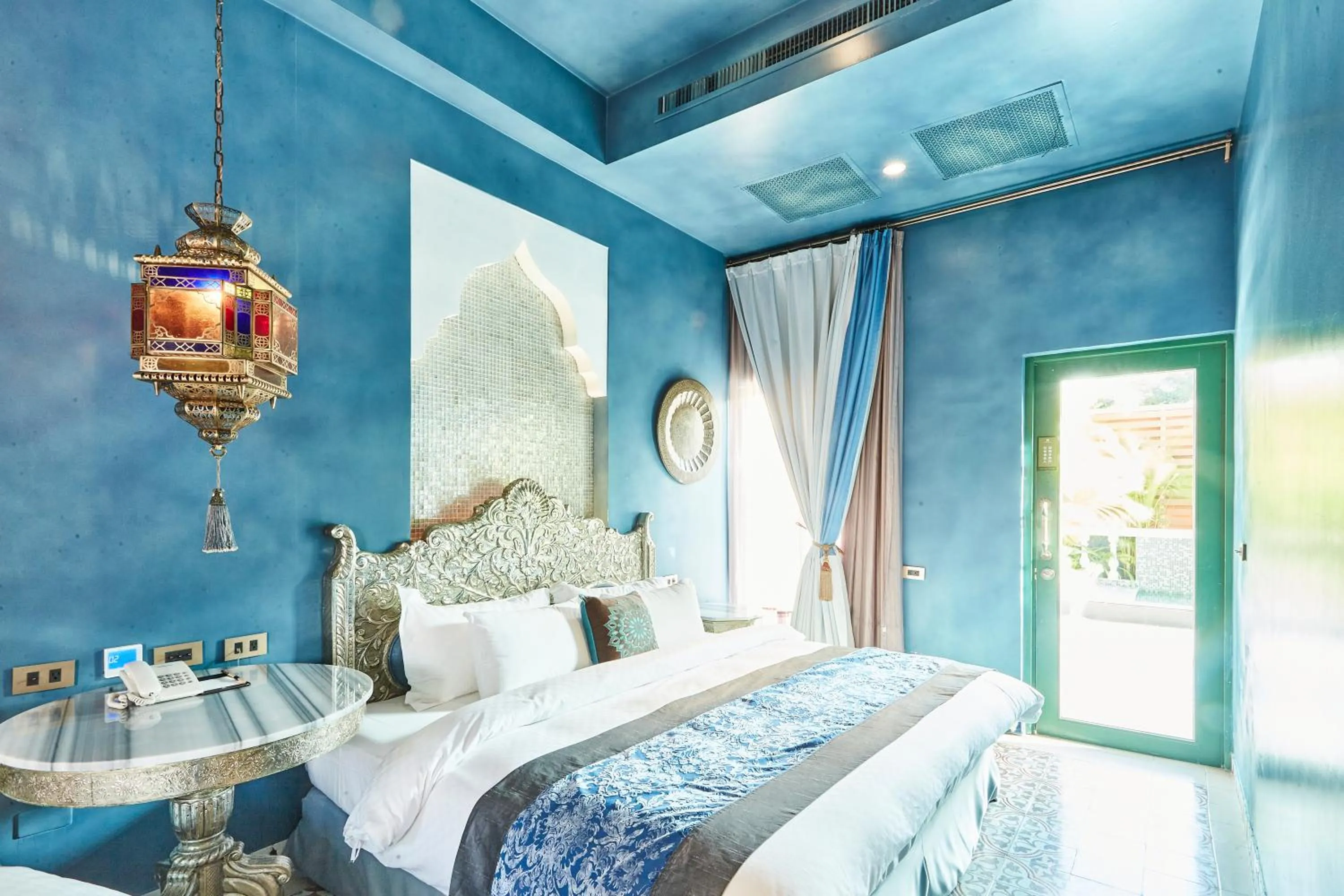 Bed in Kenting Amanda Hotel