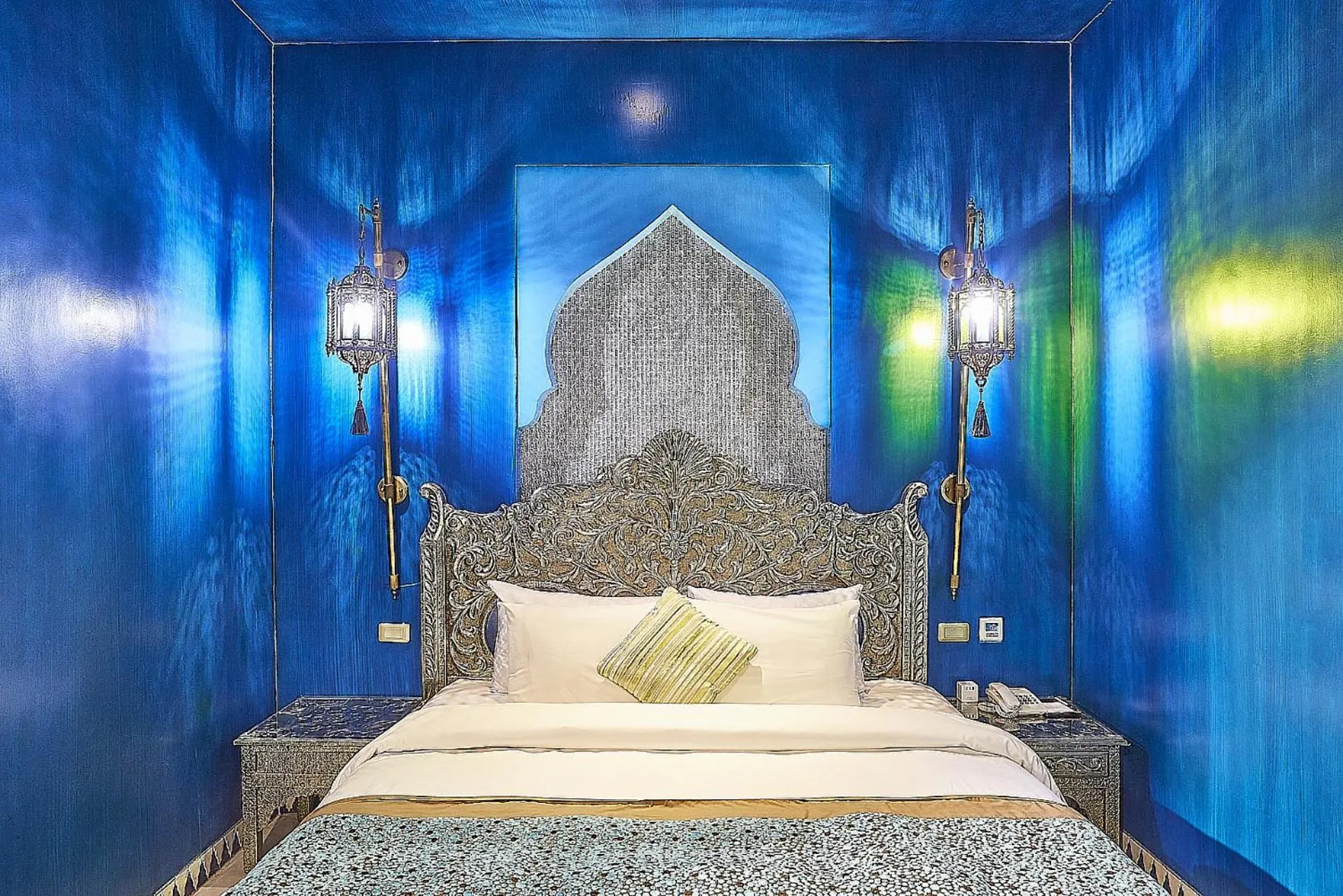 Bed in Kenting Amanda Hotel