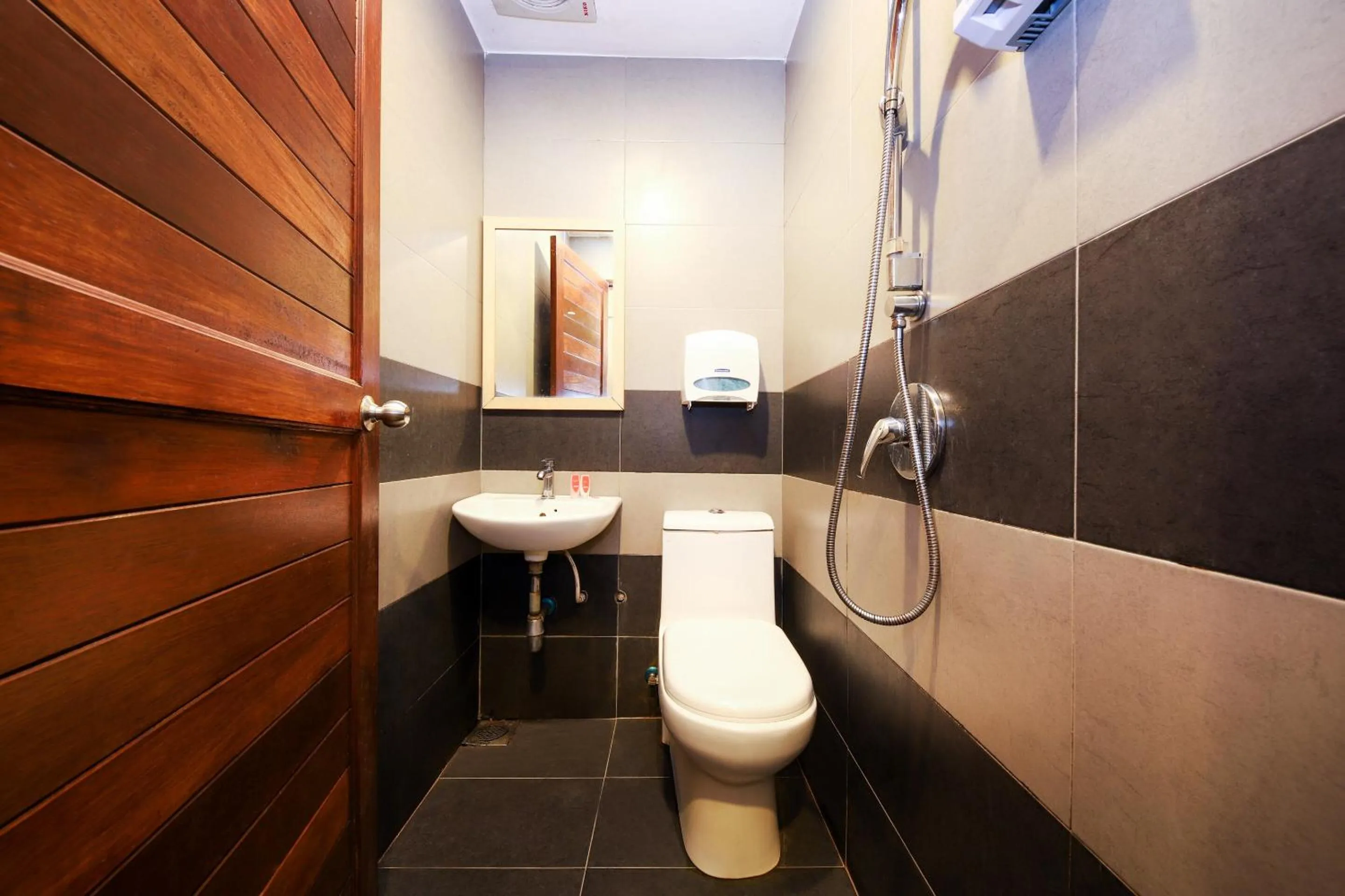 Bedroom in Hotel O Hills Residence